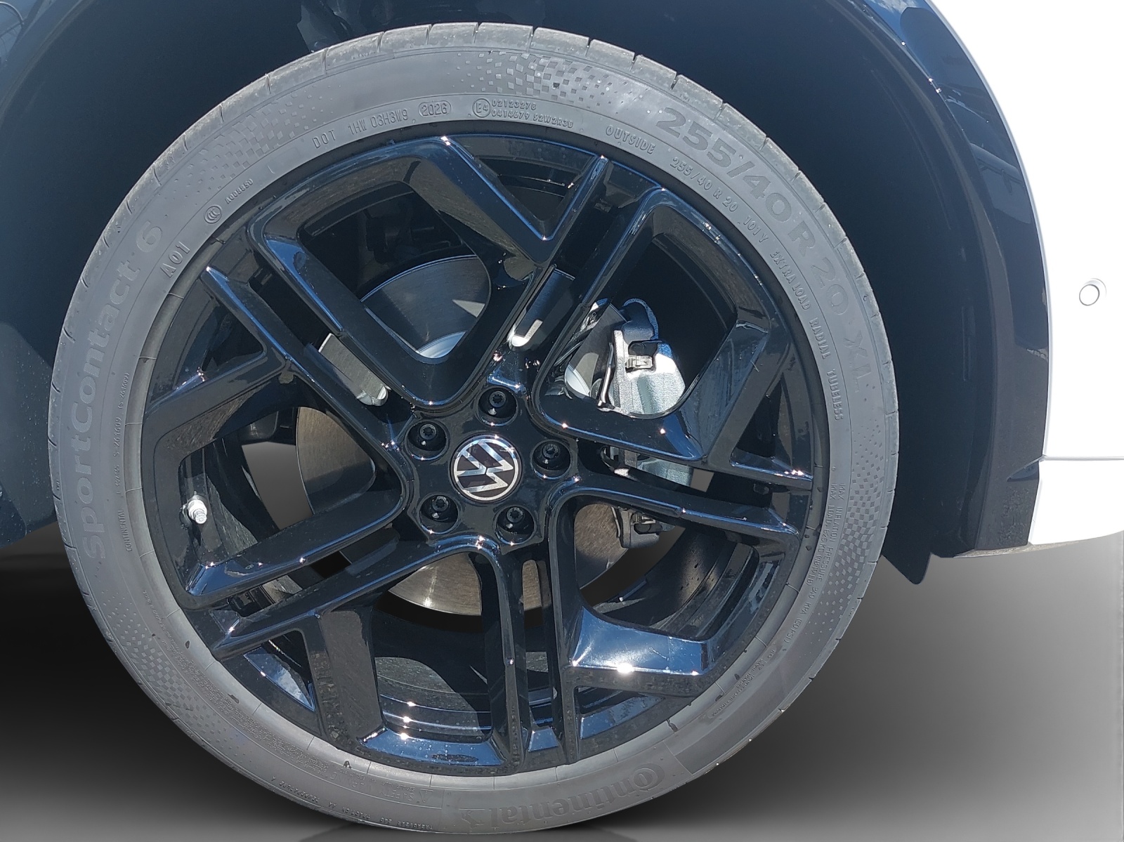 VW Tiguan 2.0 TSI DSG R-Line Plus 4Motion-image-13