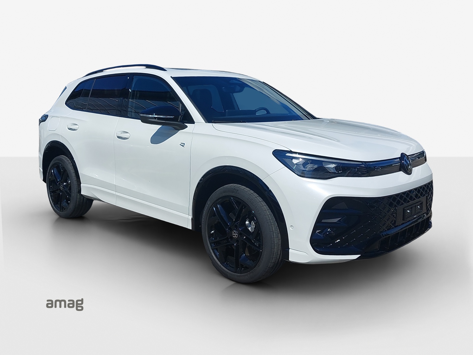 VW Tiguan 2.0 TSI DSG R-Line Plus 4Motion-image-5