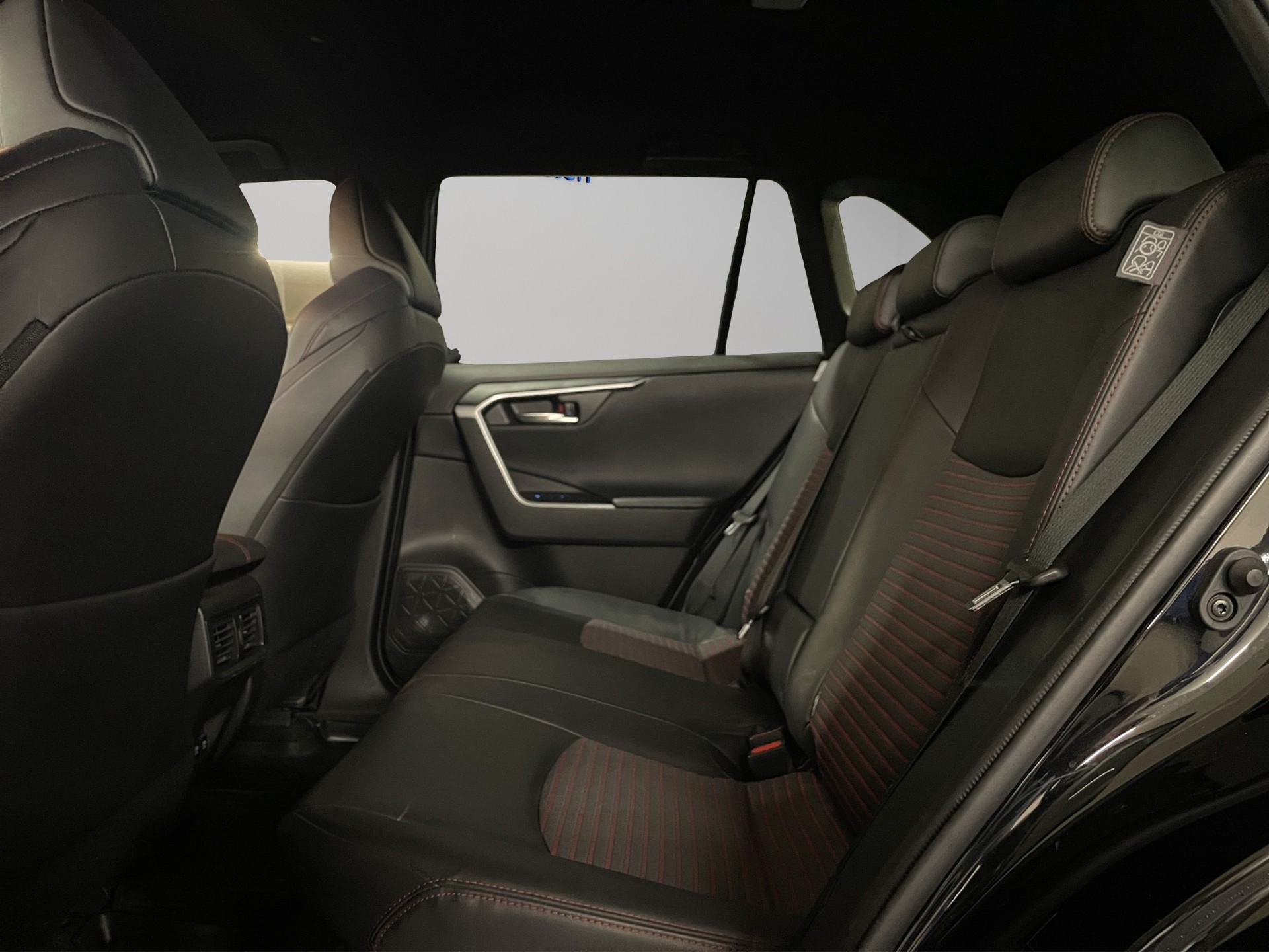 SUZUKI Across 2.5 PHEV Compact Top 4x4-image-7