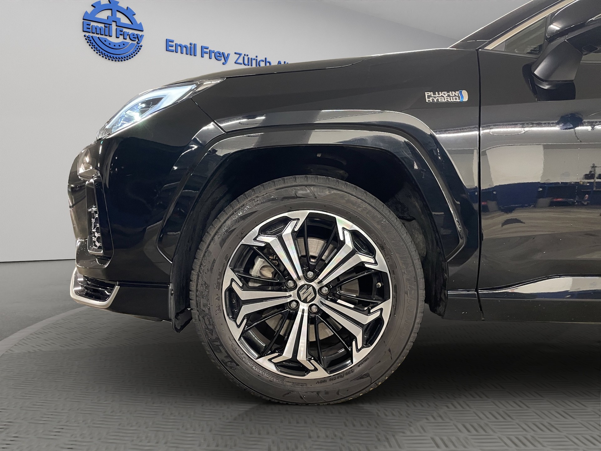 SUZUKI Across 2.5 PHEV Compact Top 4x4-image-11