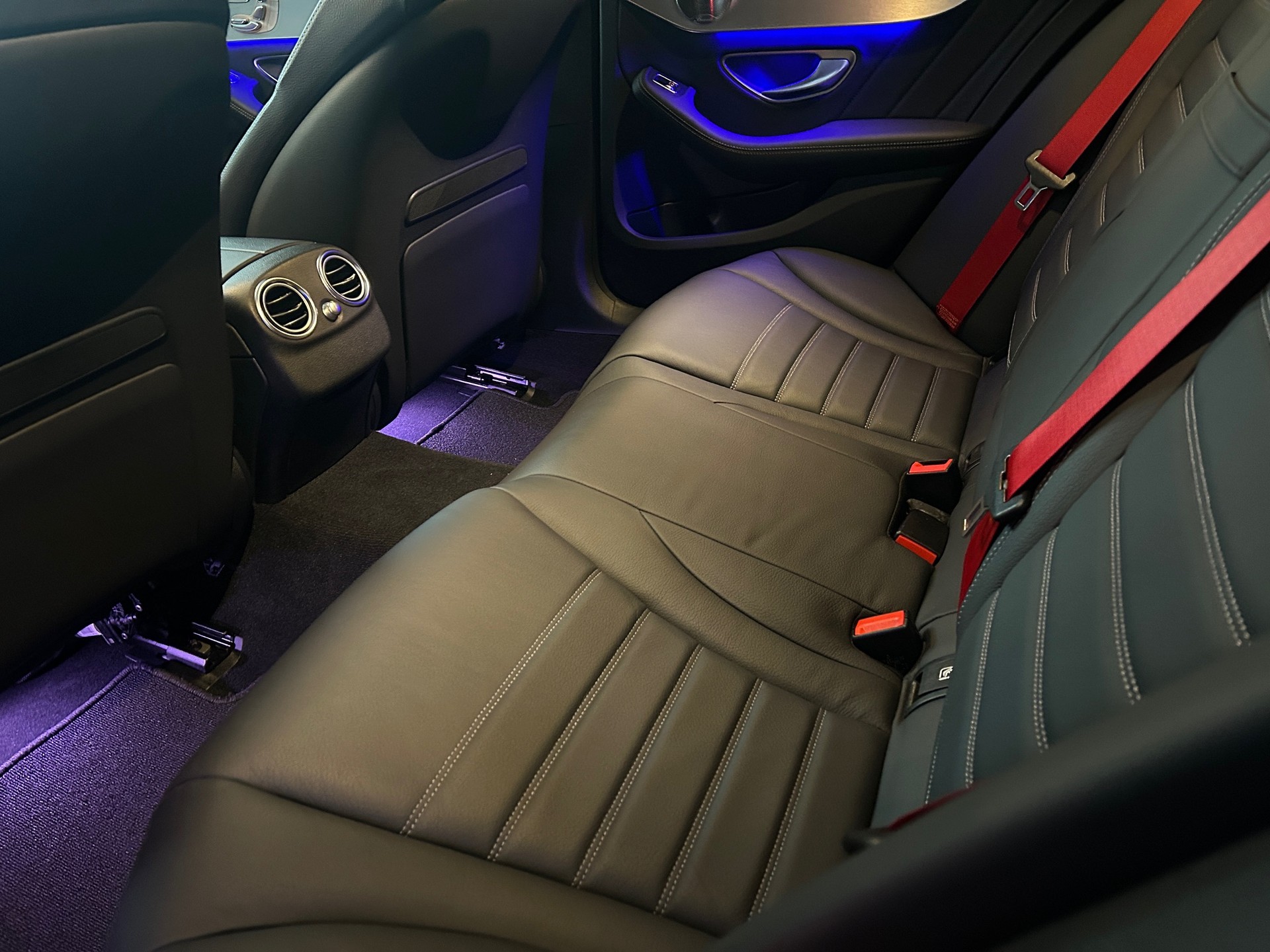 MERCEDES-BENZ C 43 AMG 4Matic 9G-Tronic CH Fahrzeug mit Gratisservice-Facelift ModellSchiebedach-Burmester Sound-360 Grad Kamera-image-22