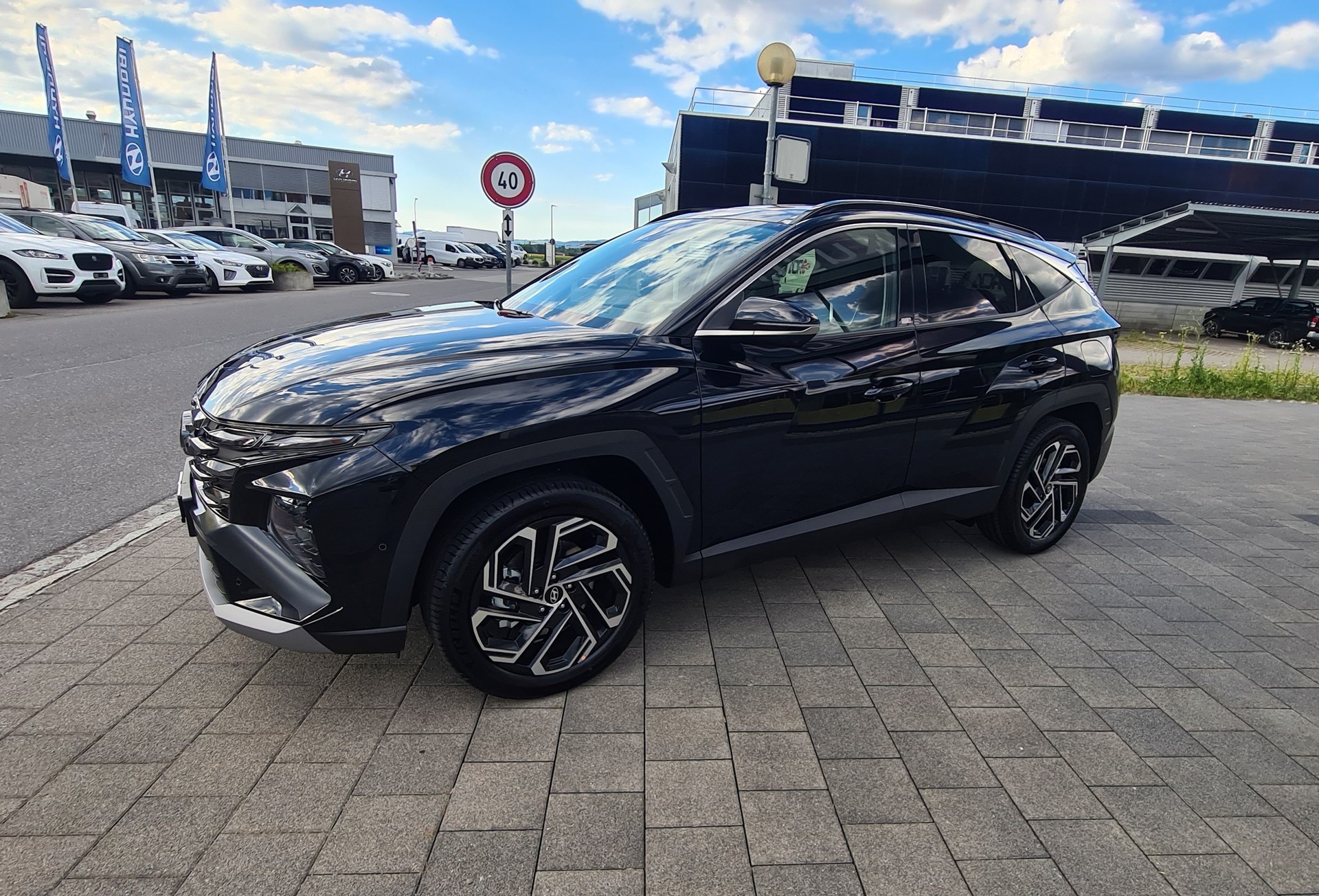 HYUNDAI Tucson 1.6 TGDI HEV Vertex Swiss Edition 4WD-image-7