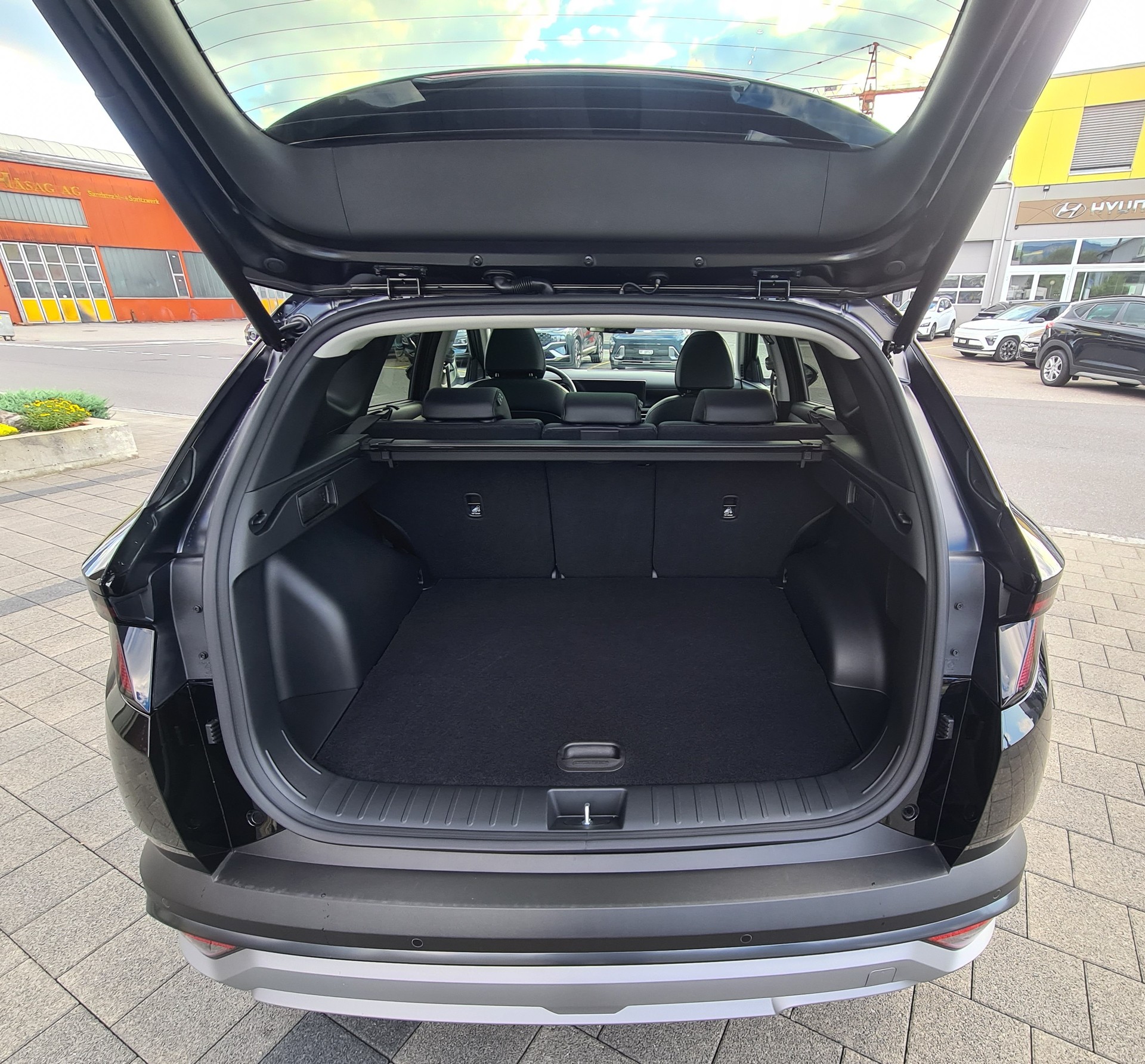 HYUNDAI Tucson 1.6 TGDI HEV Vertex Swiss Edition 4WD-image-11