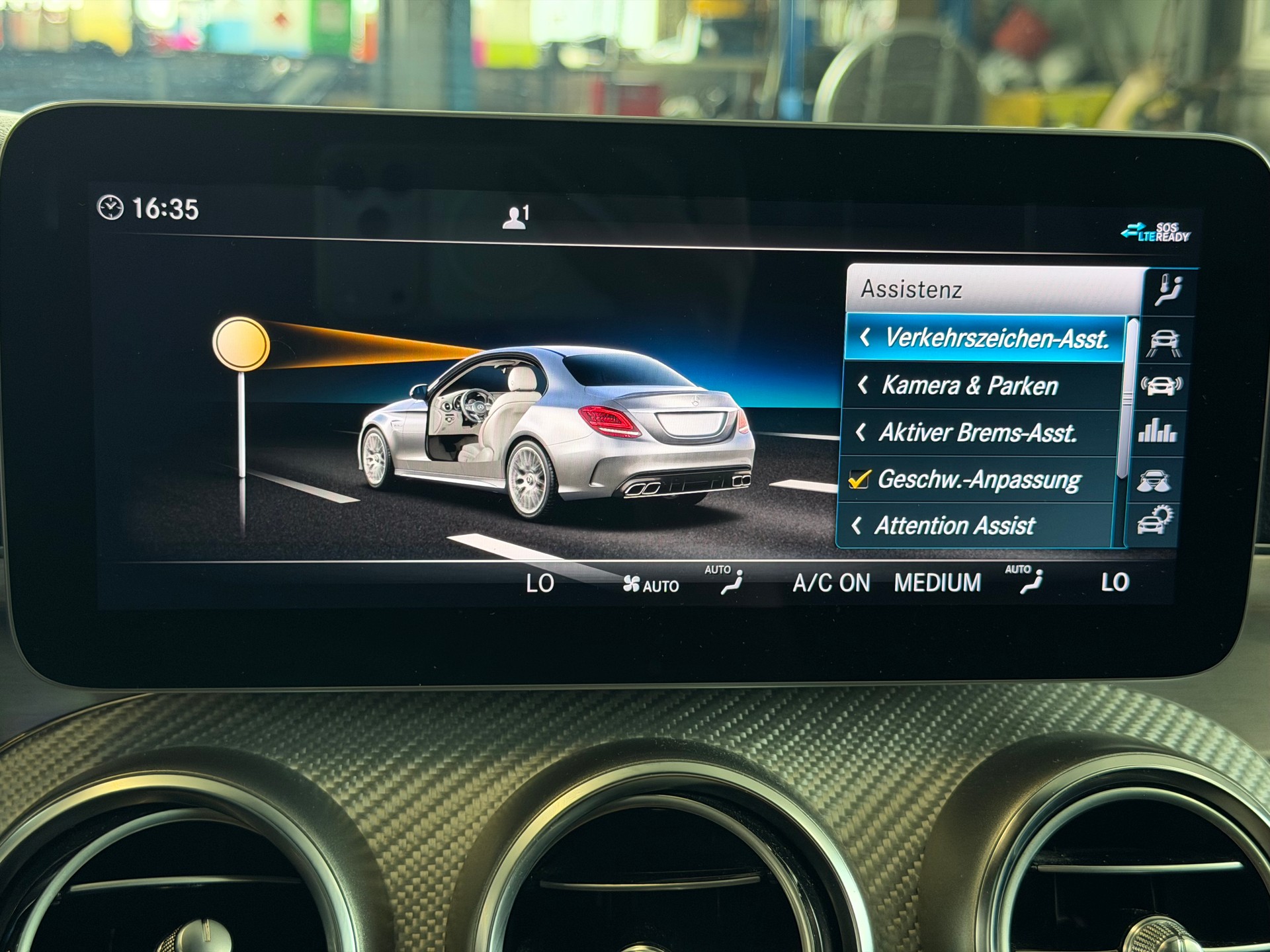 MERCEDES-BENZ C 63 AMG Speedshift | Frisch MFK | Multibeam LED | Burmester | Pano Dach-image-27