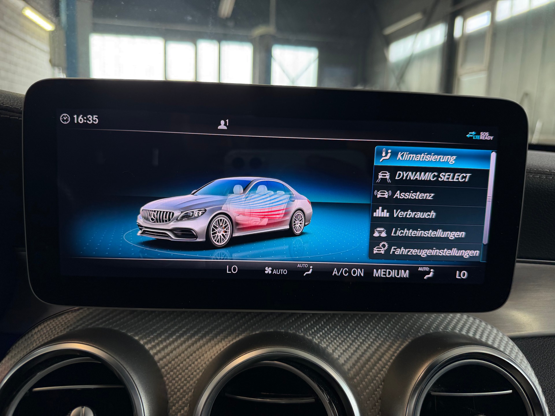 MERCEDES-BENZ C 63 AMG Speedshift | Frisch MFK | Multibeam LED | Burmester | Pano Dach-image-25