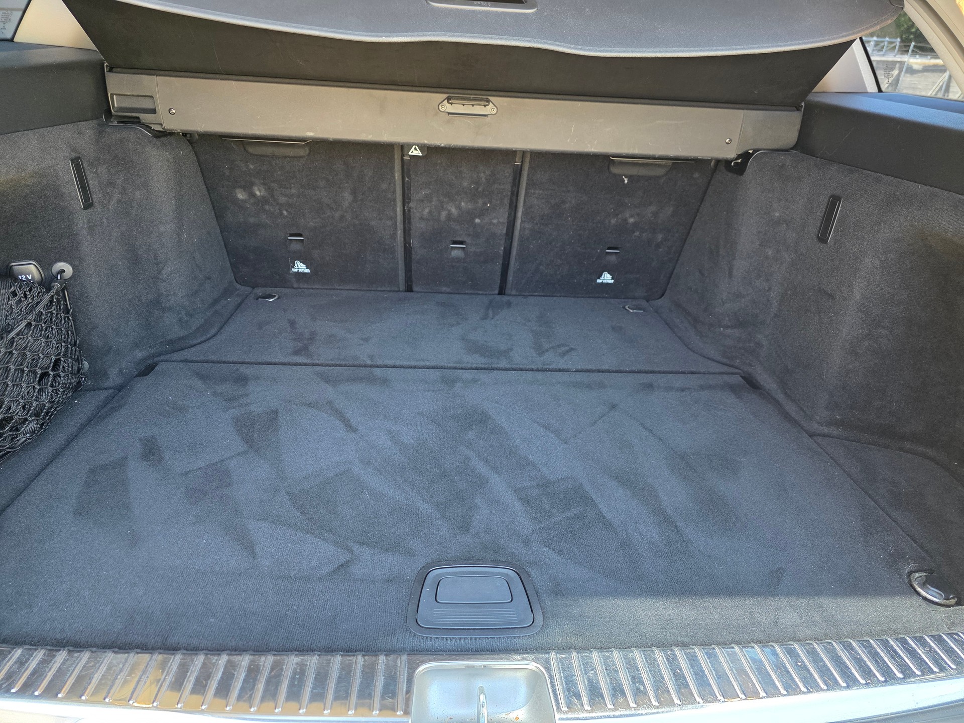 MERCEDES-BENZ C 220 d 9G-Tronic-image-23