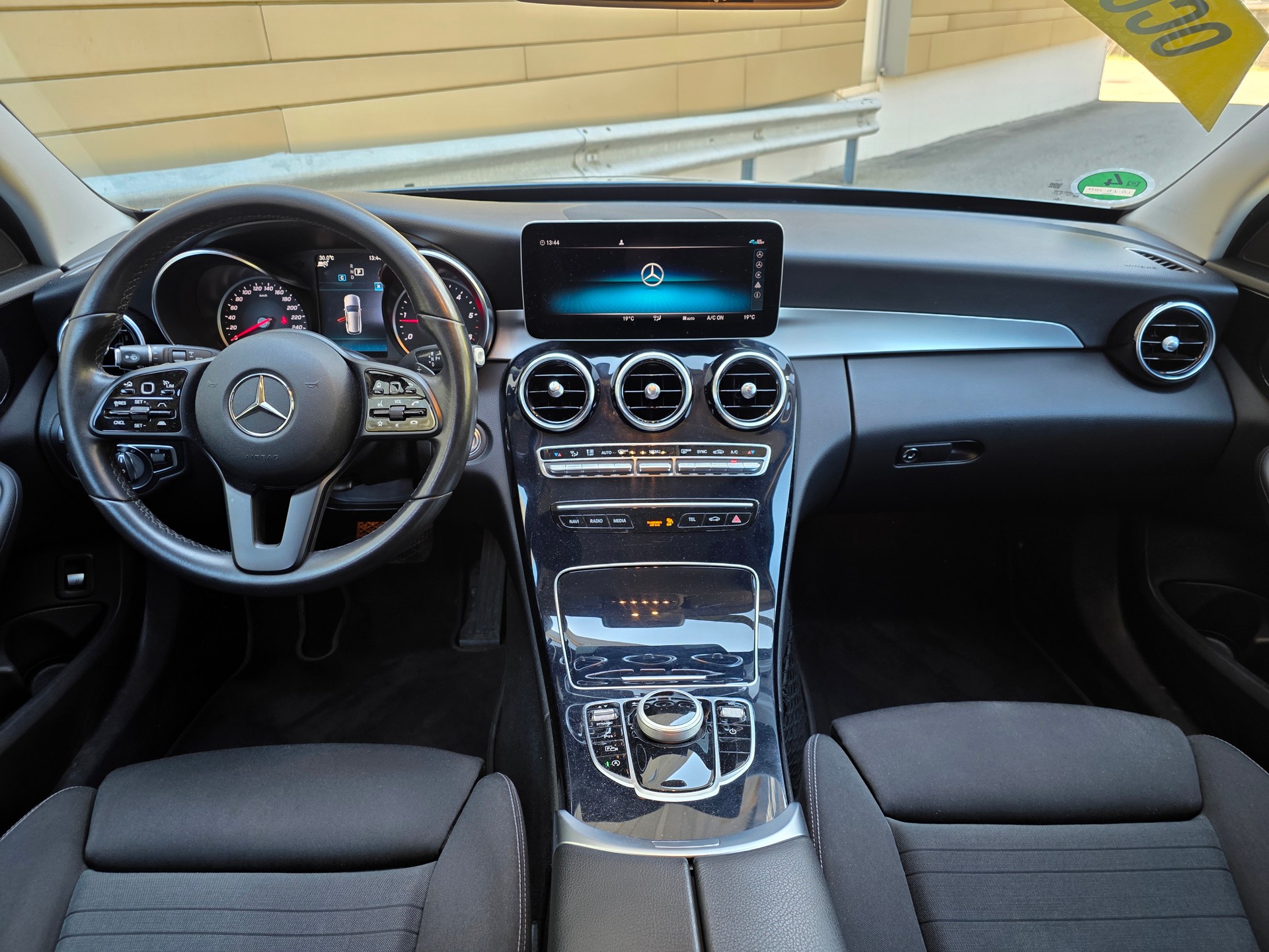 MERCEDES-BENZ C 220 d 9G-Tronic-image-19