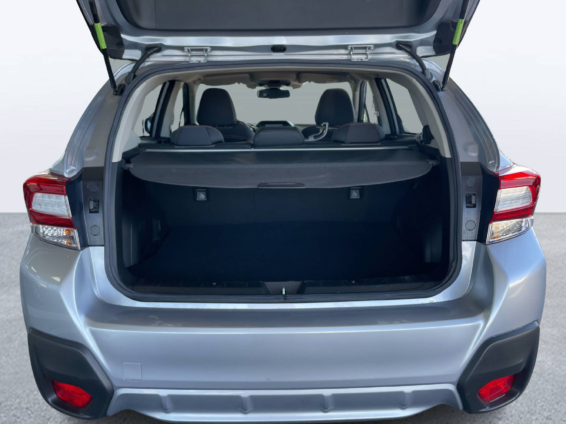 SUBARU XV 2.0i e-Boxer Swiss Plus-image-11