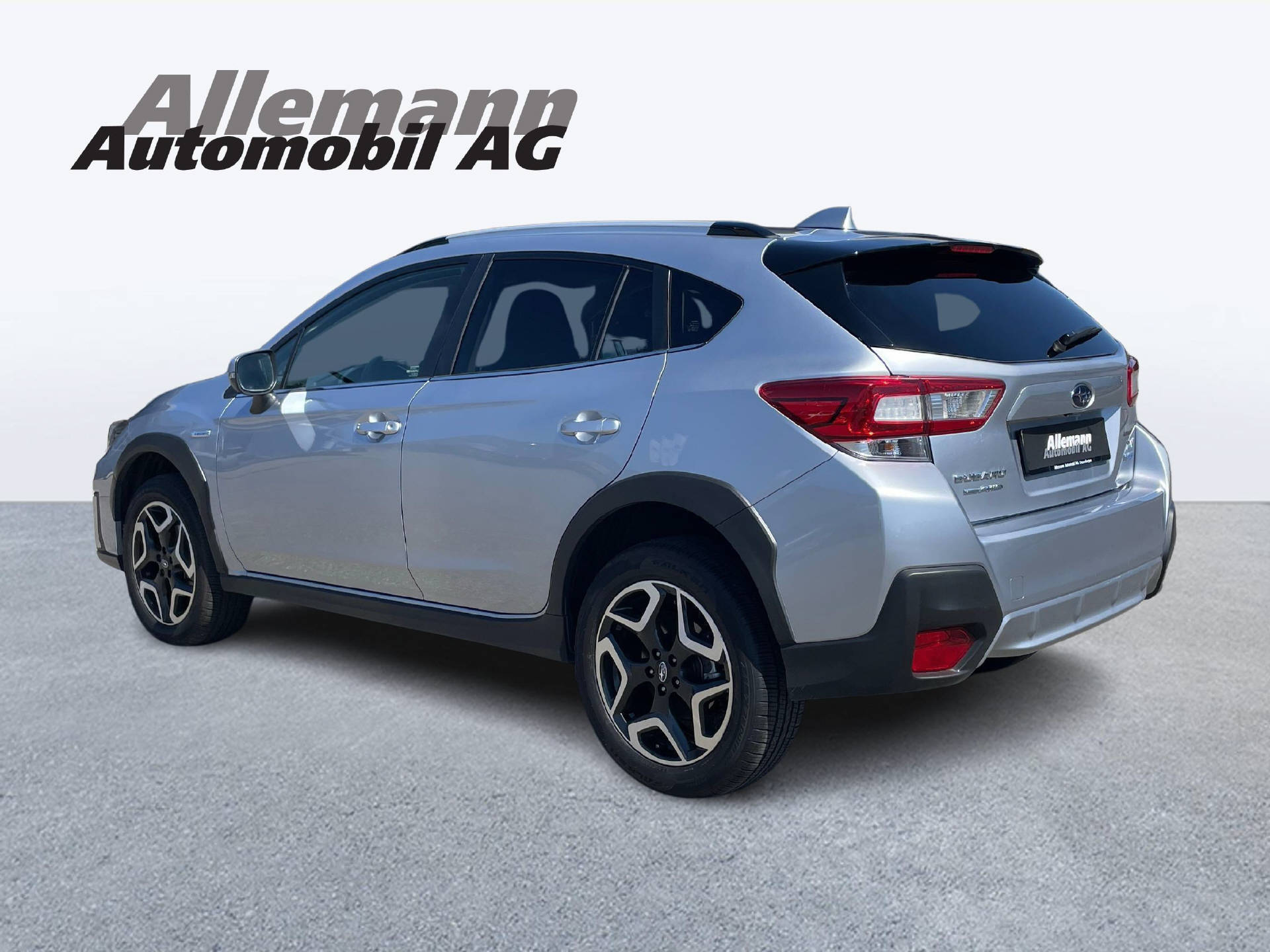 SUBARU XV 2.0i e-Boxer Swiss Plus-image-3