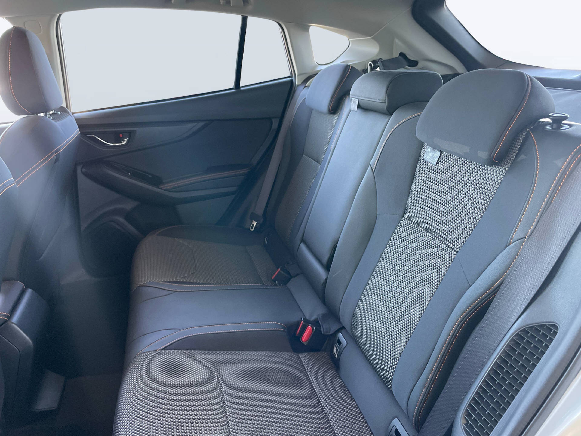 SUBARU XV 2.0i e-Boxer Swiss Plus-image-10