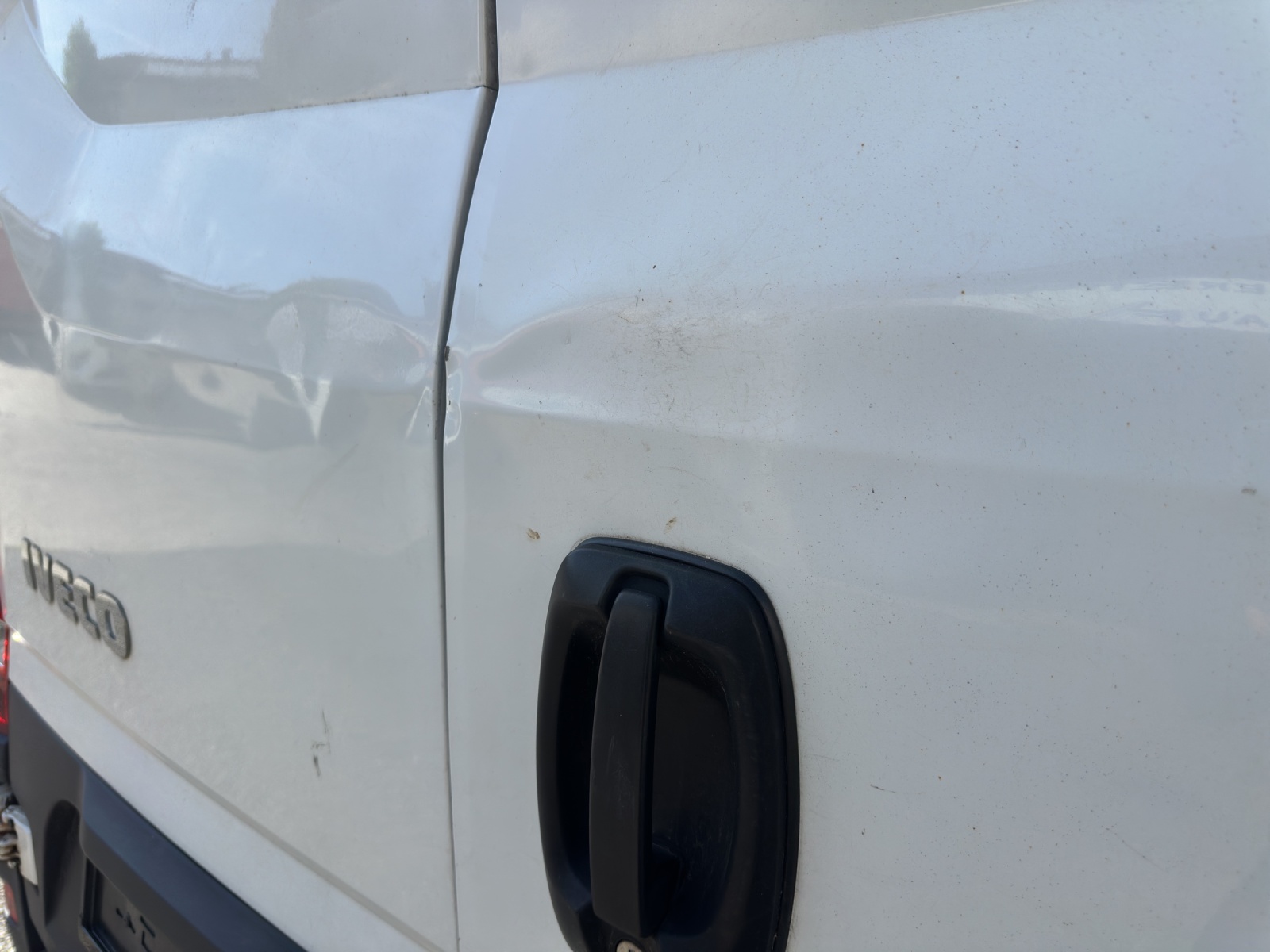 IVECO 35S14V Daily-image-16