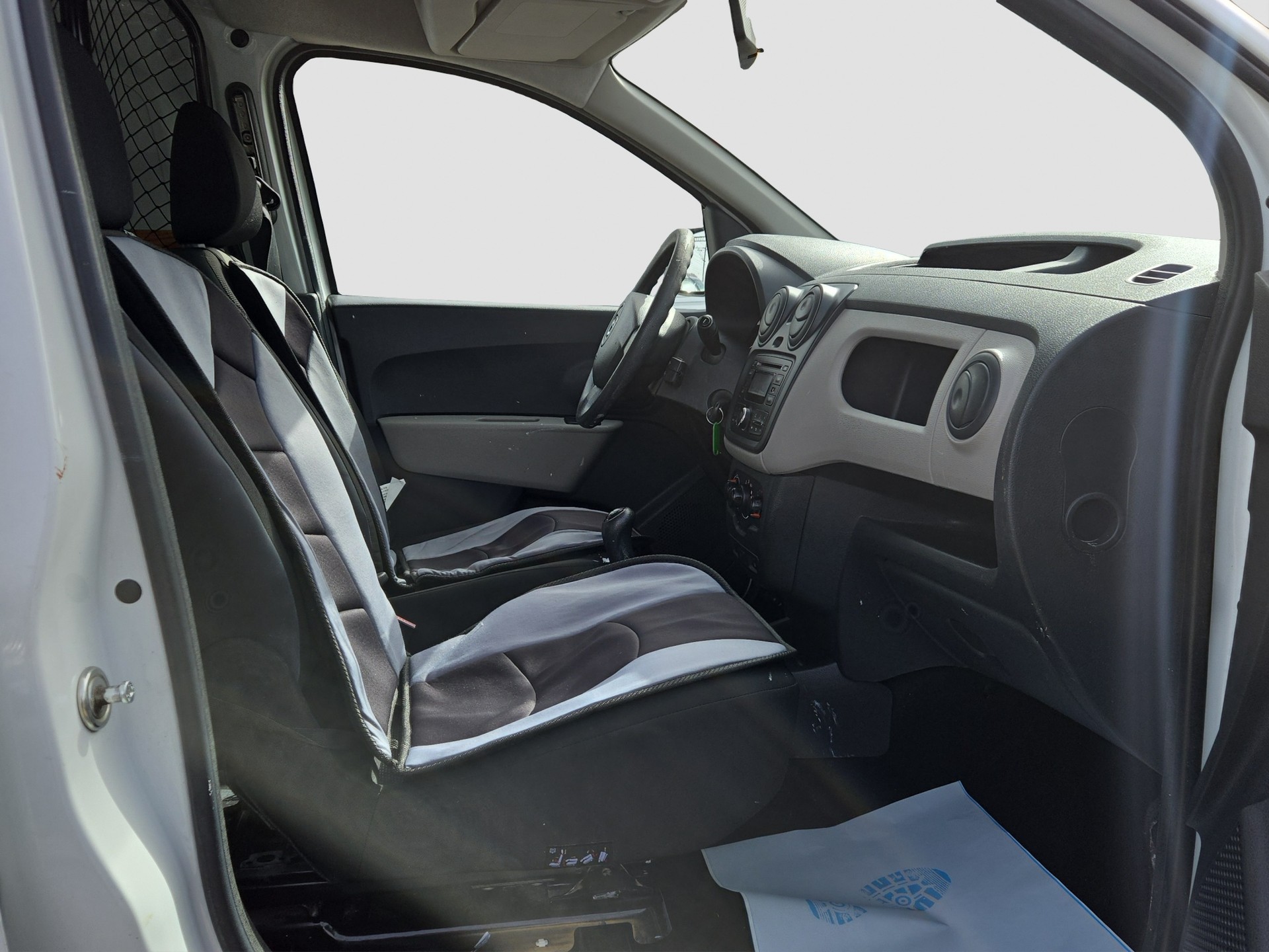 DACIA Dokker Van TCe 115 S&S Essential Verblecht-image-9