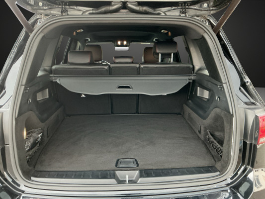 MERCEDES-BENZ GLB 220 d AMG Line 4 MAT.-image-11
