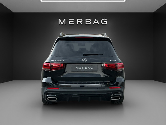 MERCEDES-BENZ GLB 220 d AMG Line 4 MAT.-image-4