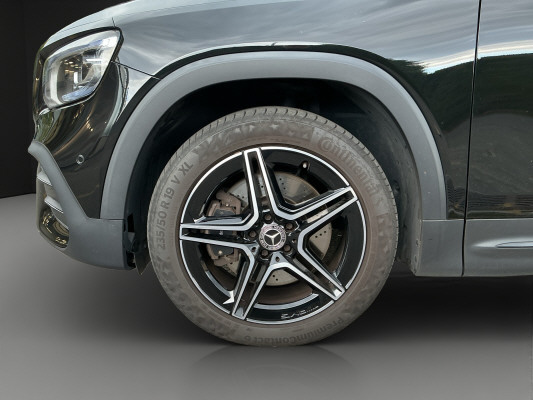 MERCEDES-BENZ GLB 220 d AMG Line 4 MAT.-image-12
