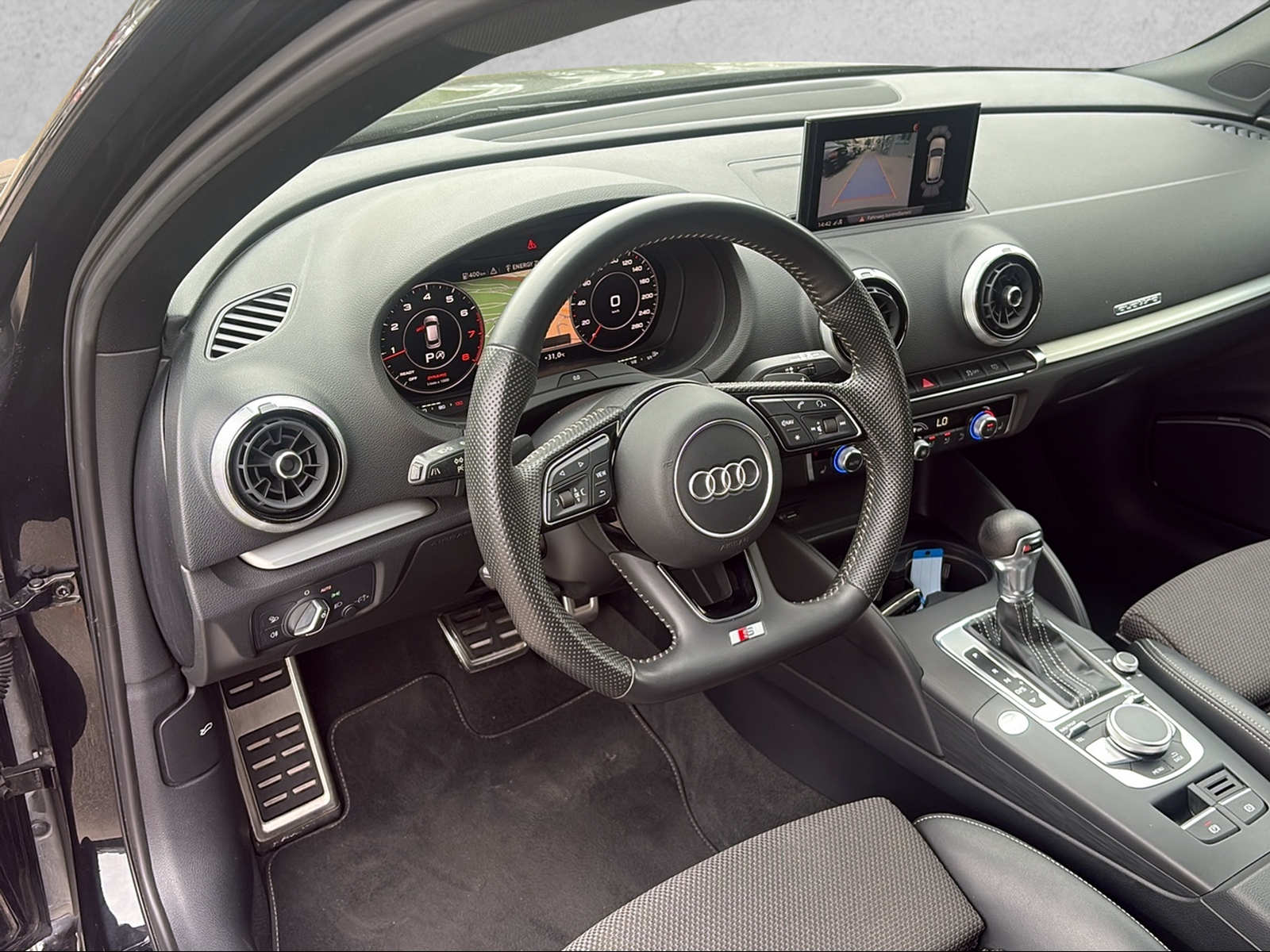AUDI A3 Sportback 40 TFSI S-LINE Attraction quattro S-tronic-image-5