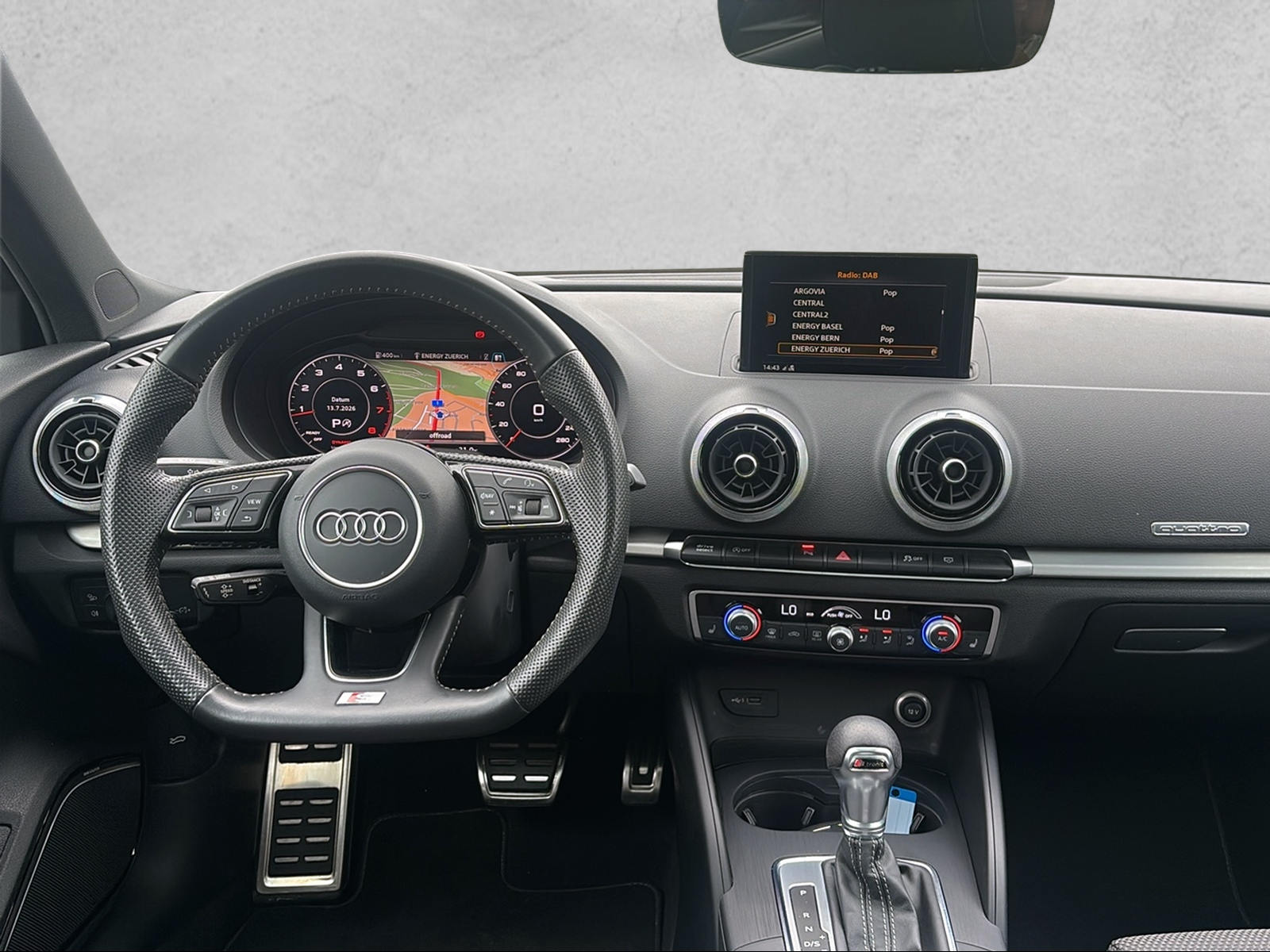 AUDI A3 Sportback 40 TFSI S-LINE Attraction quattro S-tronic-image-11