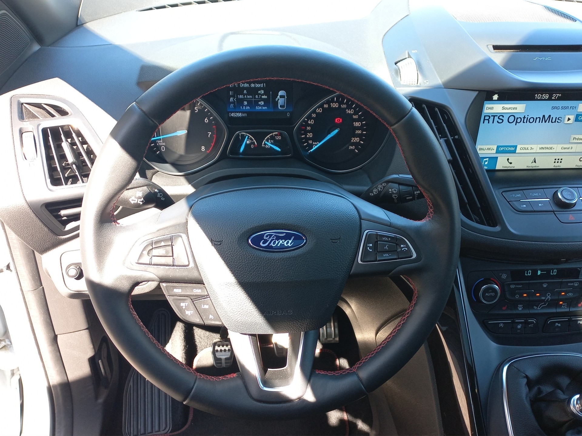 FORD Kuga 1.5 SCTi ST Line High 2WD-image-7
