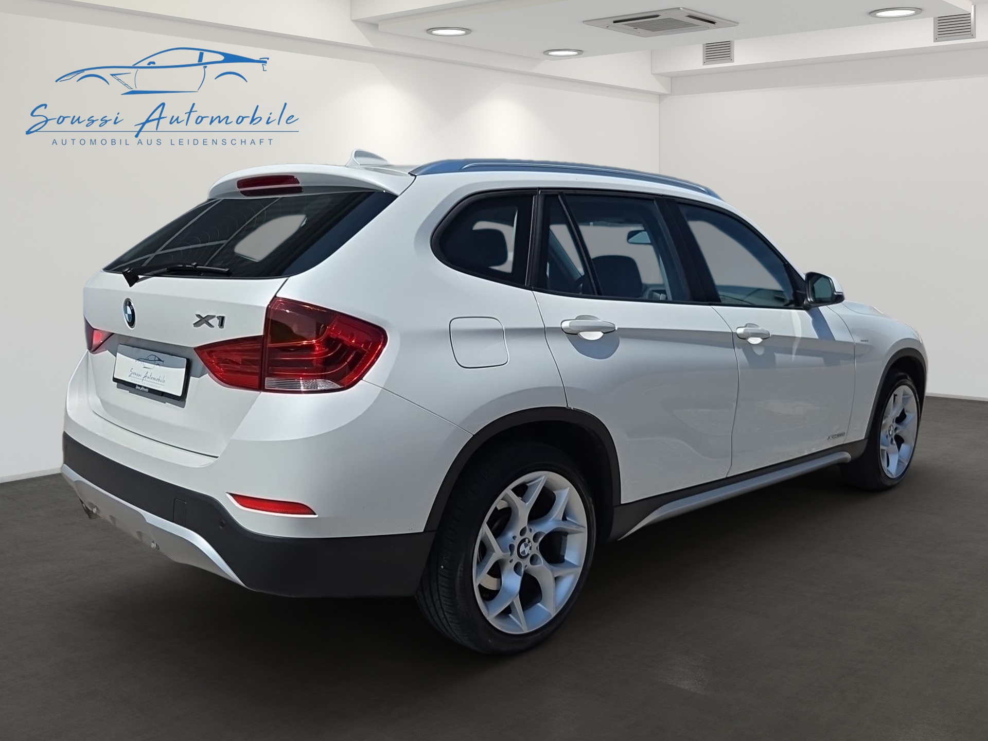 BMW X1 xDrive 20i Steptronic-image-2