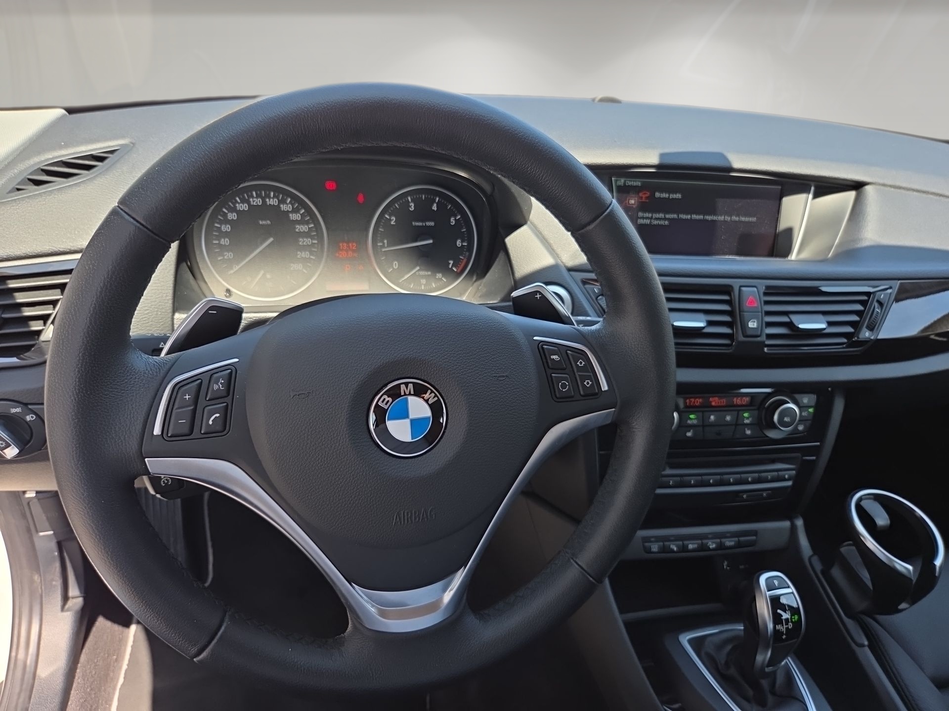BMW X1 xDrive 20i Steptronic-image-7