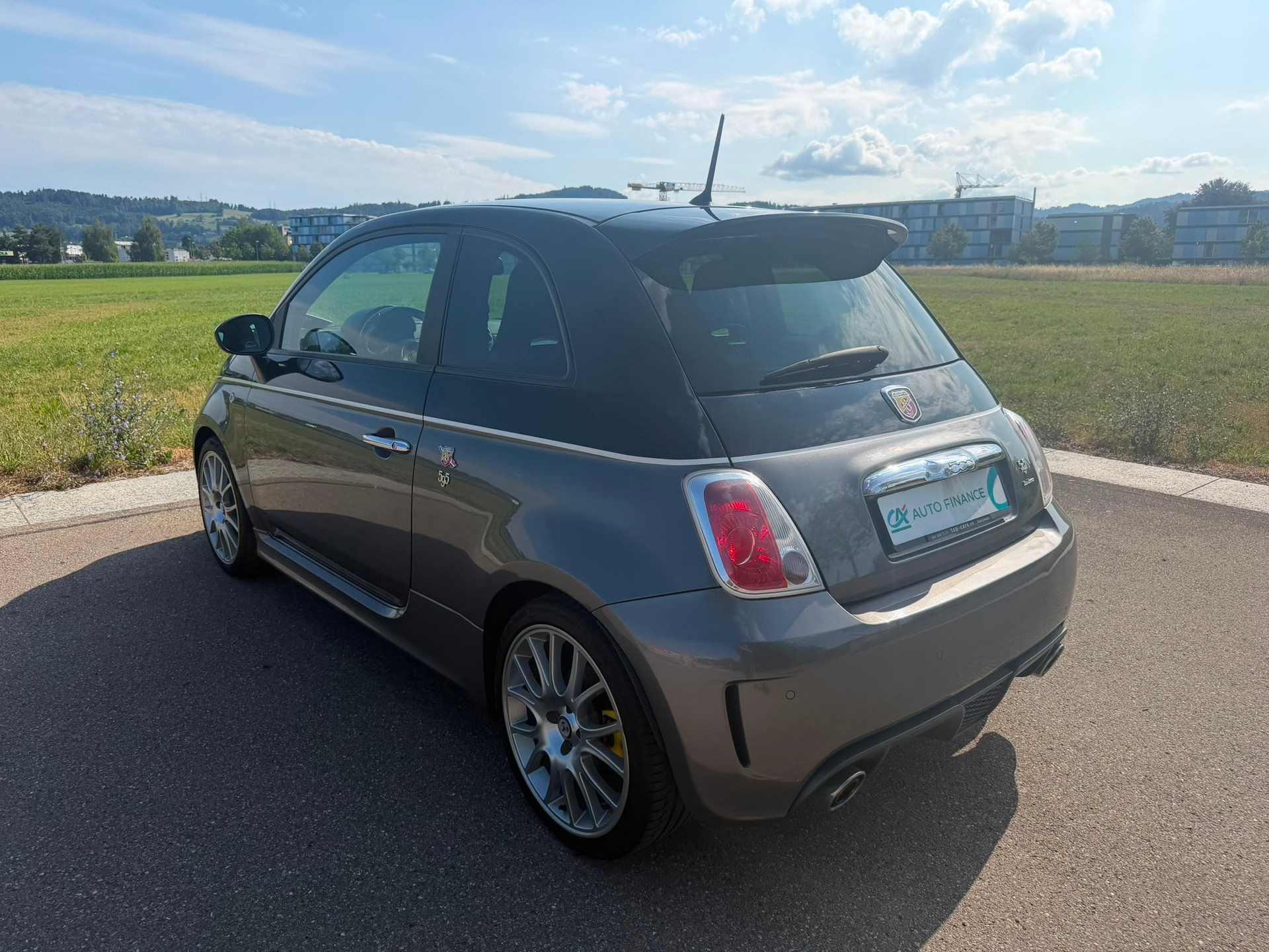 FIAT 595 1.4 16V Turbo Abarth Turismo-image-2