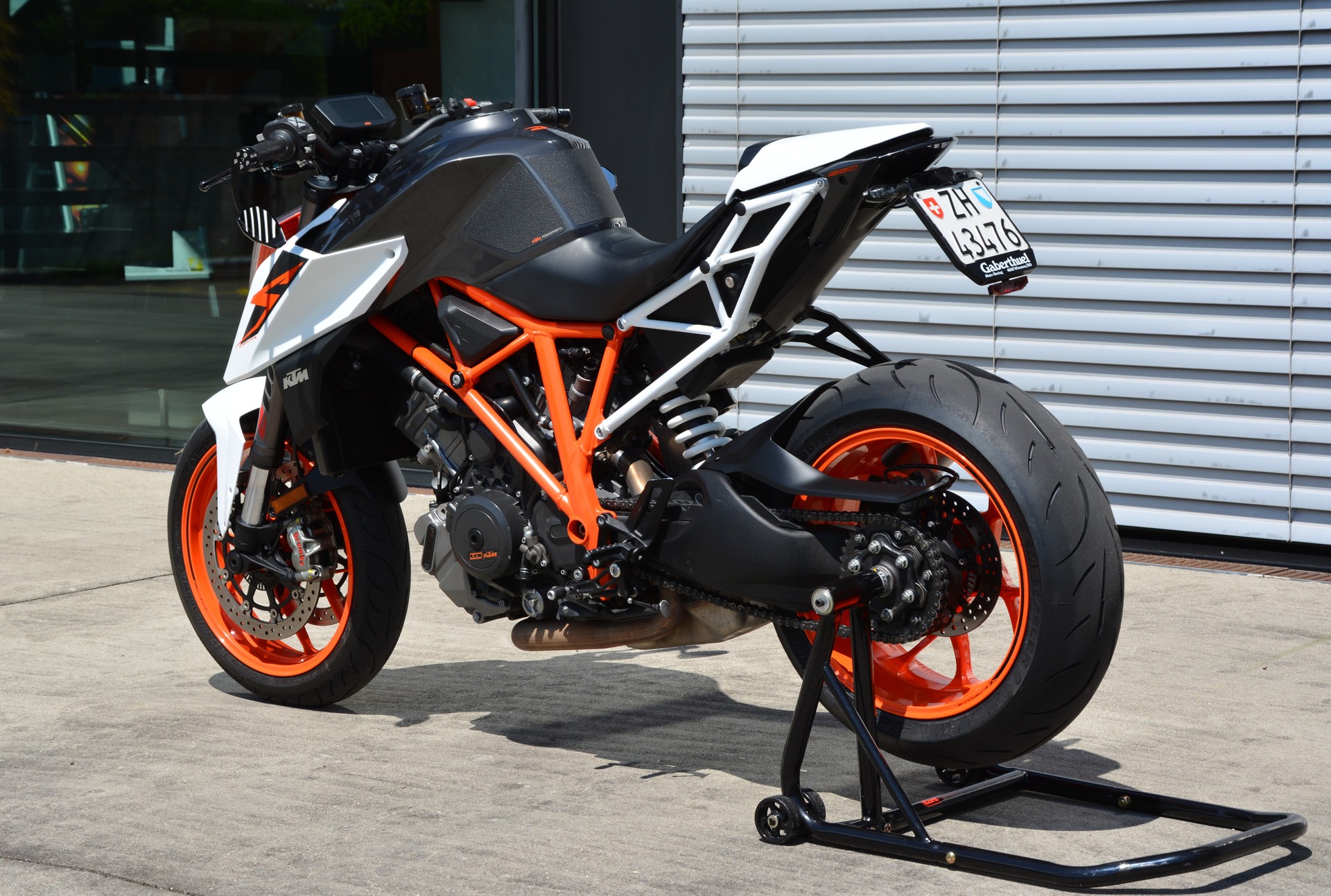 KTM 1290 Super Duke R-image-3
