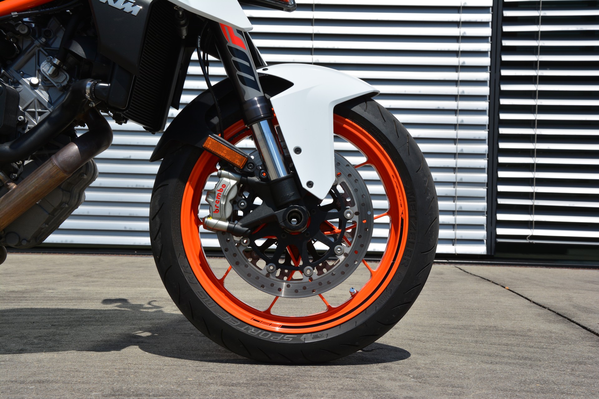 KTM 1290 Super Duke R-image-8