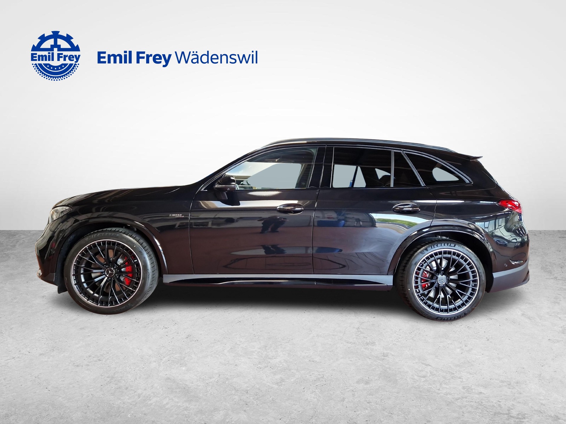 MERCEDES-BENZ AMG GLC 53 4MATIC+-showroom-element-1