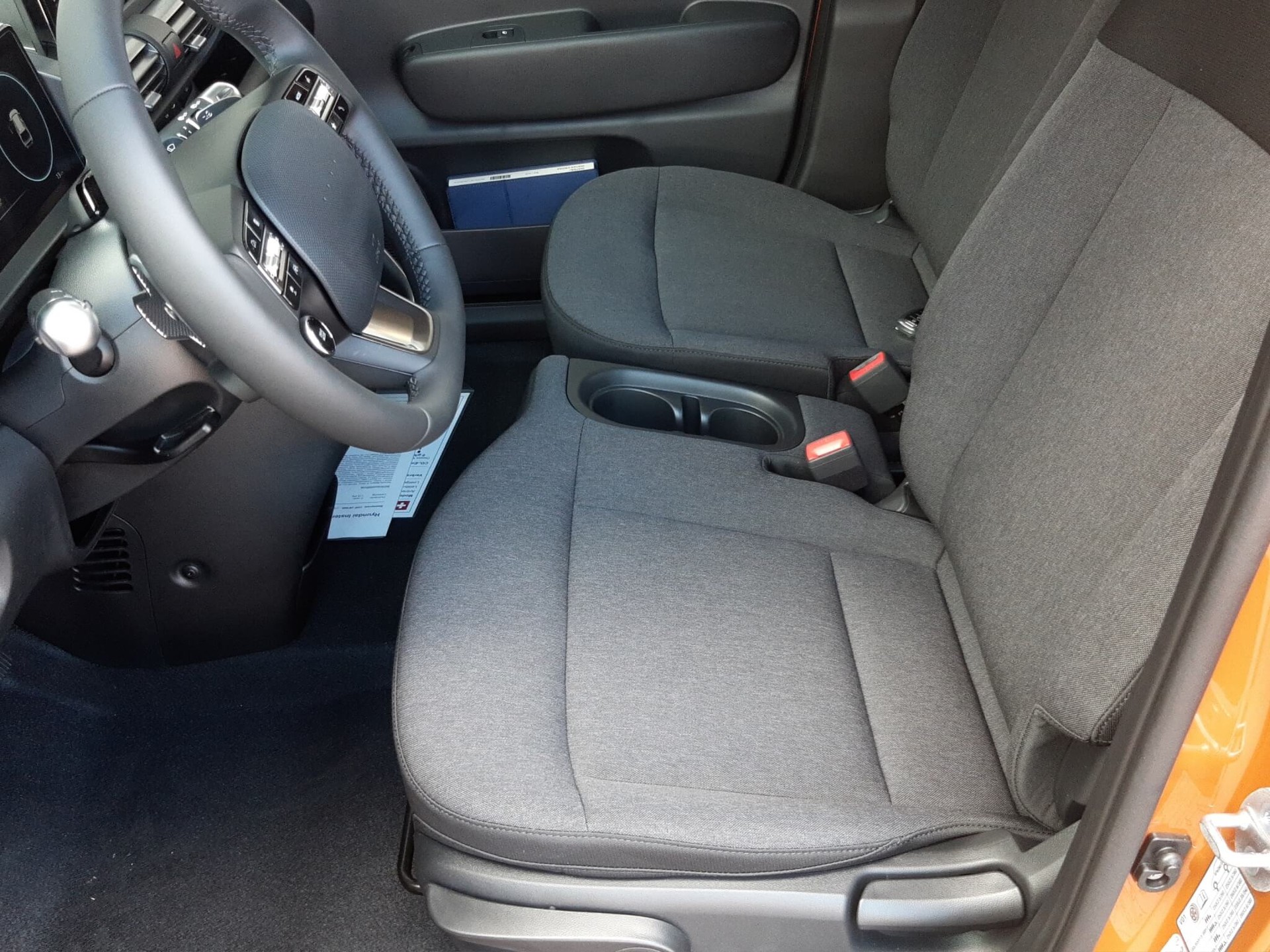 HYUNDAI Inster 49 kWh Electric Origo-image-6