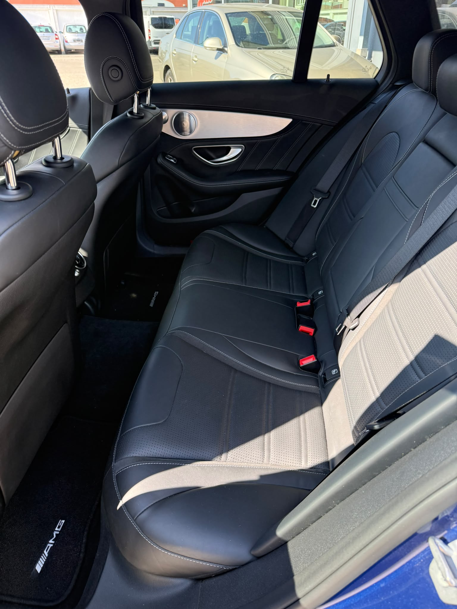 MERCEDES-BENZ C 63 AMG Speedshift-image-5