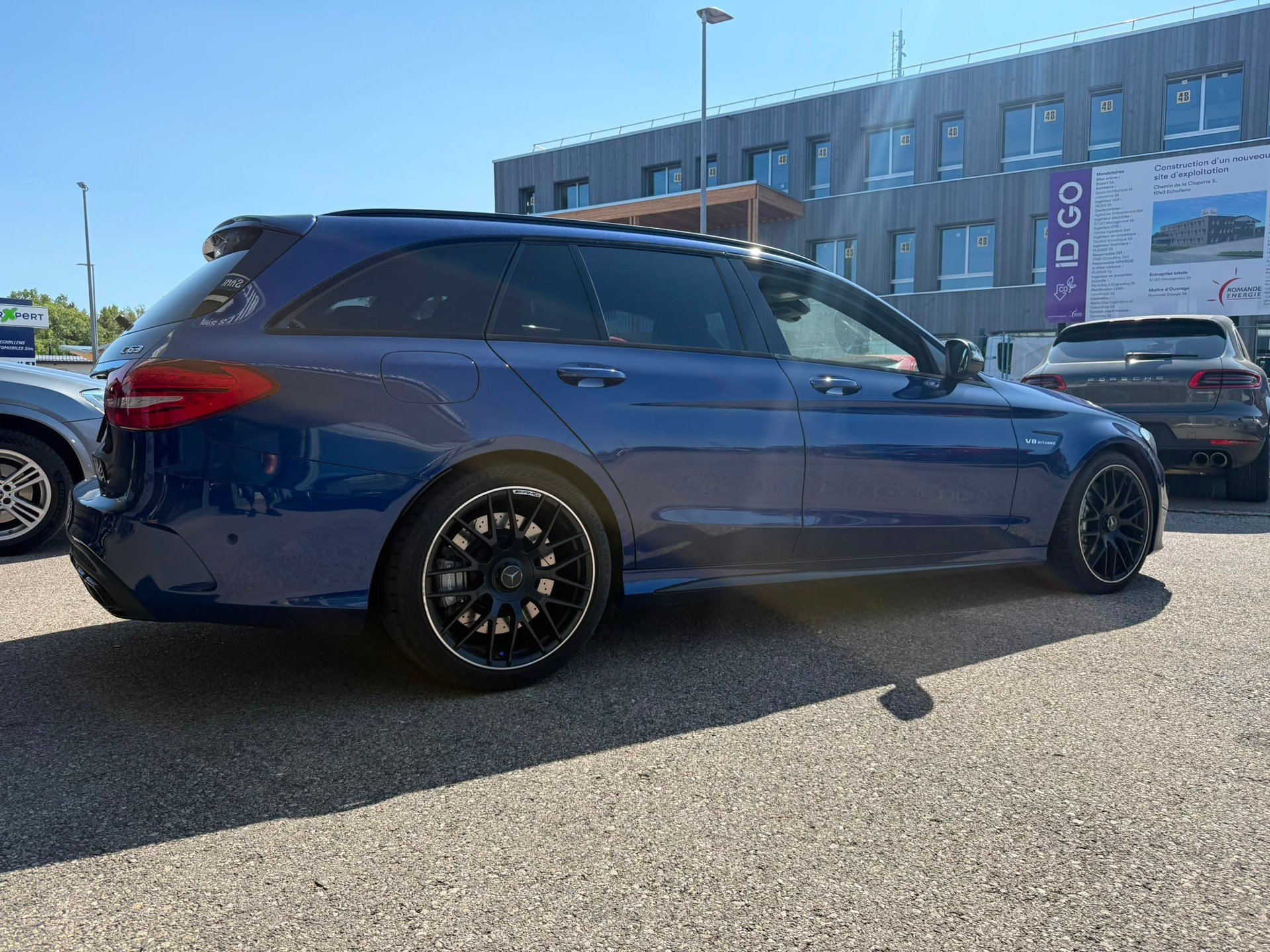 MERCEDES-BENZ C 63 AMG Speedshift-image-1
