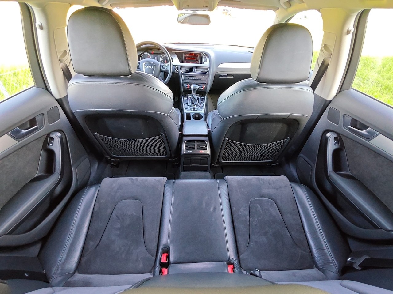 AUDI A4 Avant 3.0 TDI quattro tiptronic-image-22