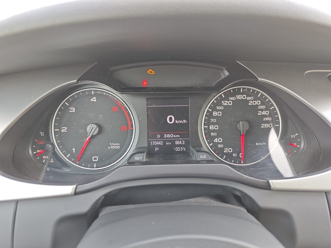 AUDI A4 Avant 3.0 TDI quattro tiptronic-image-17