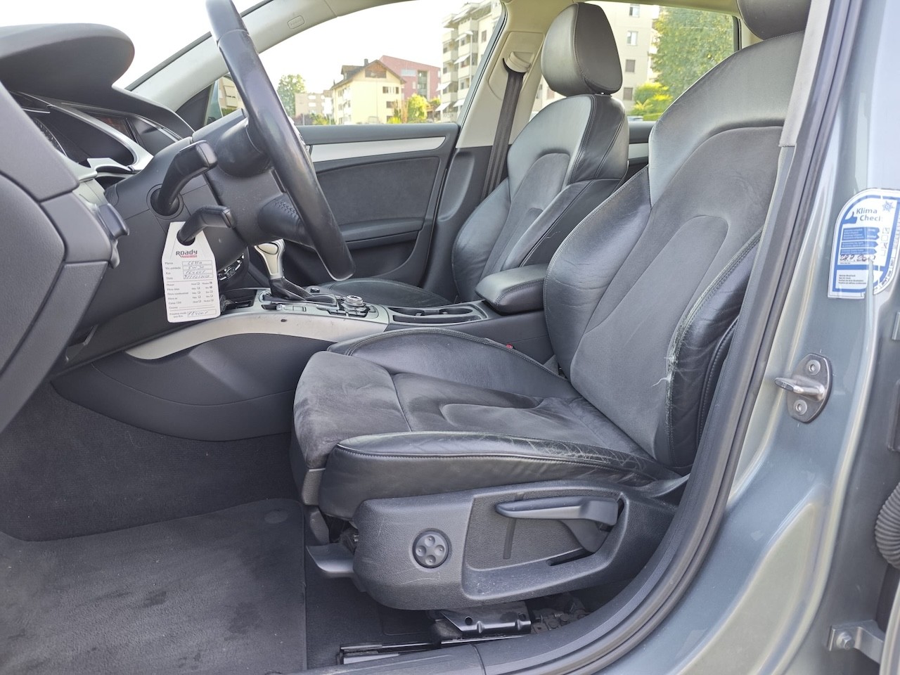 AUDI A4 Avant 3.0 TDI quattro tiptronic-image-10