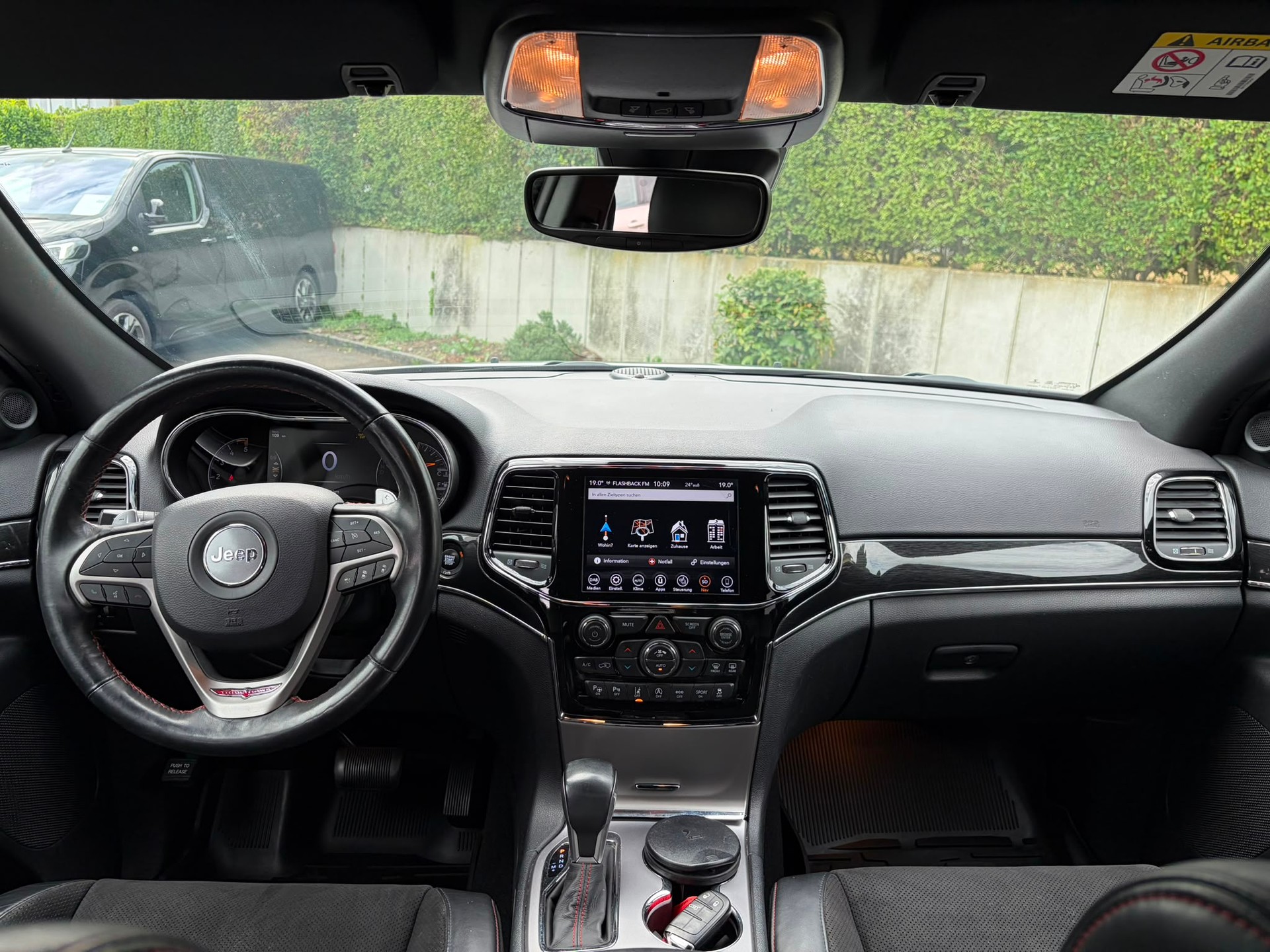 JEEP Grand Cherokee 3.0 CRD Trailhawk Automatic-image-9