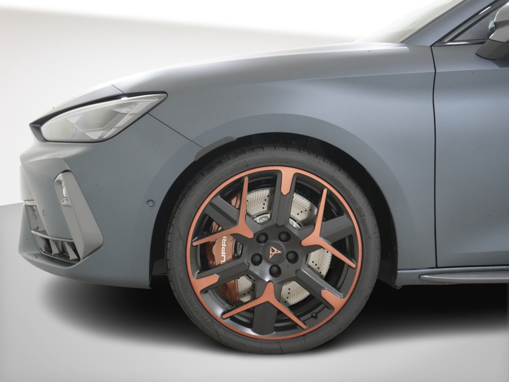 CUPRA Leon ST 2.0 TSI Extreme 4Drive DSG-image-11