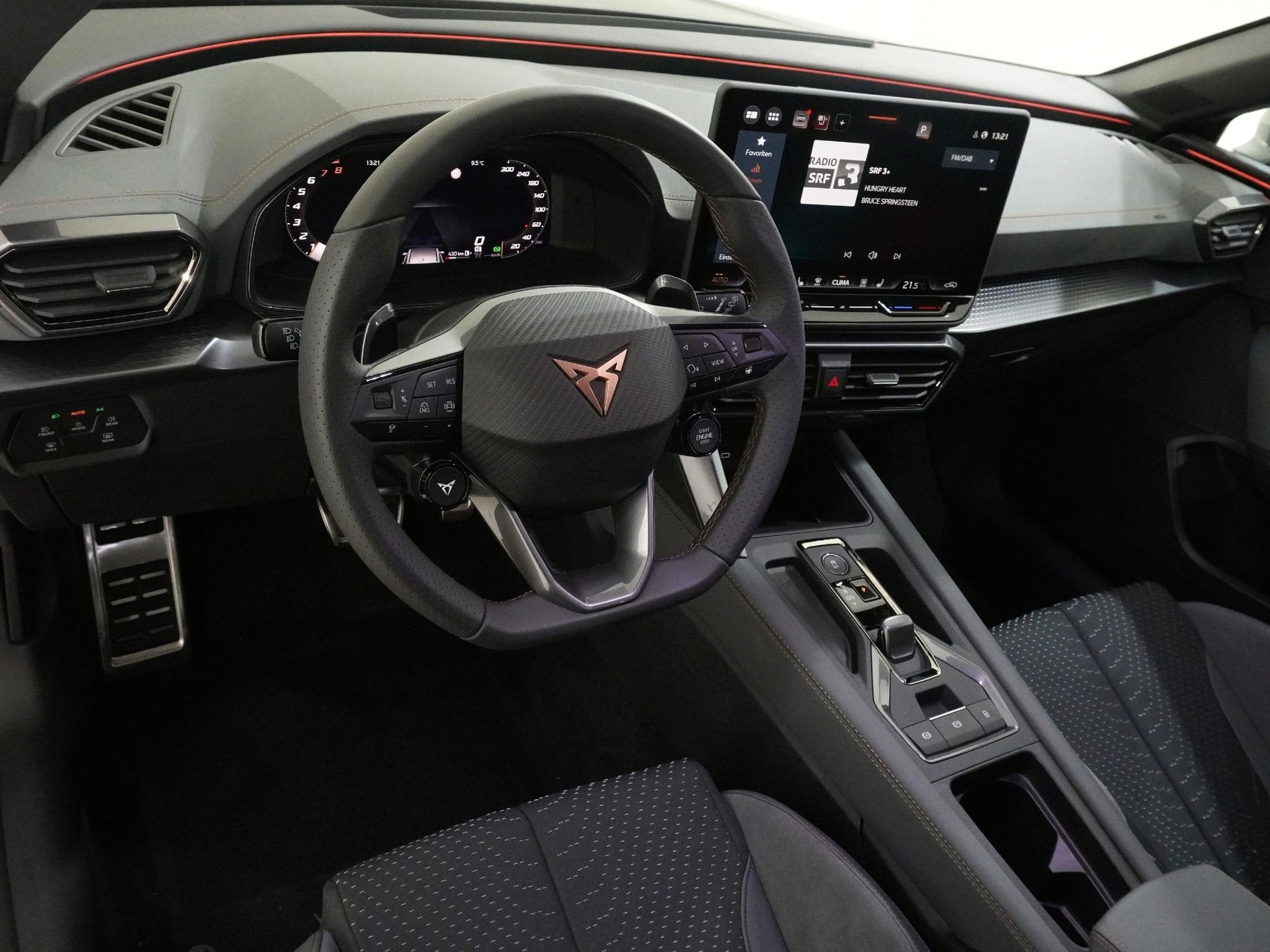 CUPRA Leon ST 2.0 TSI Extreme 4Drive DSG-image-13