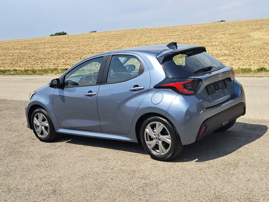 MAZDA 2 1.5 Hybrid 116cv Exclusive-Line-showroom-element-2