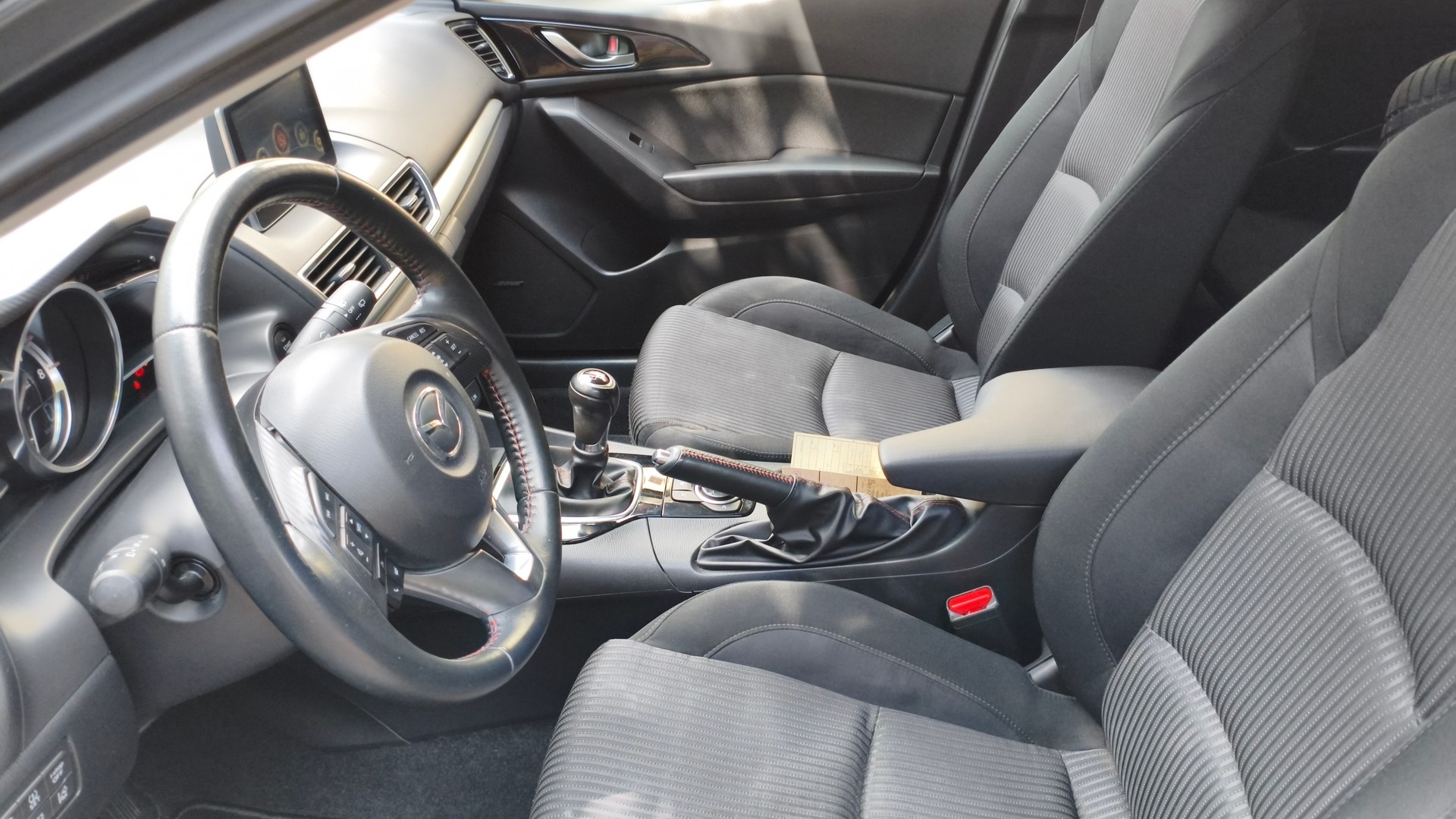 MAZDA 3 2.0 16V Revolution-image-7