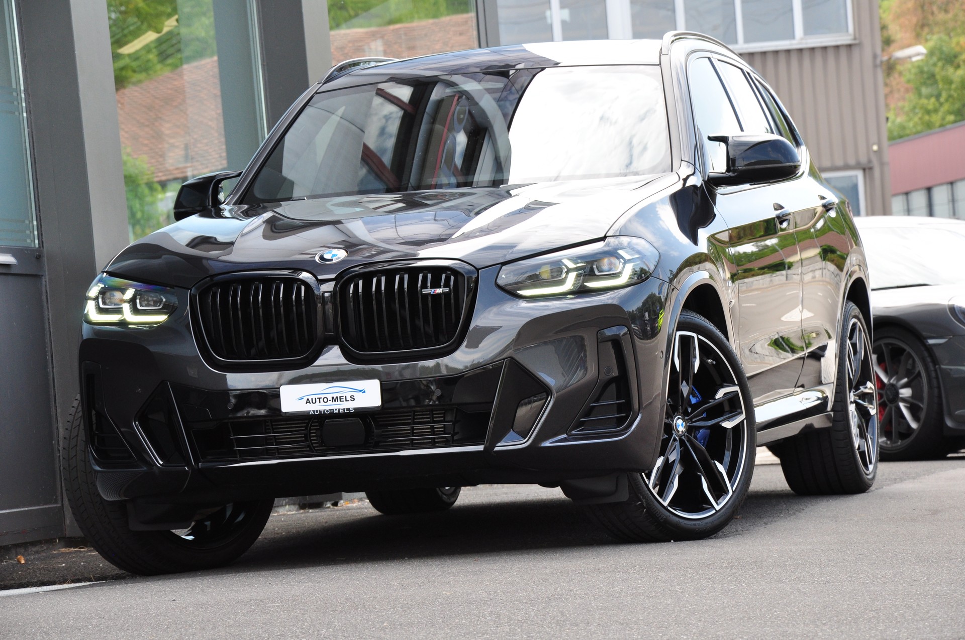 BMW X3 M40i xDrive-showroom-element-1
