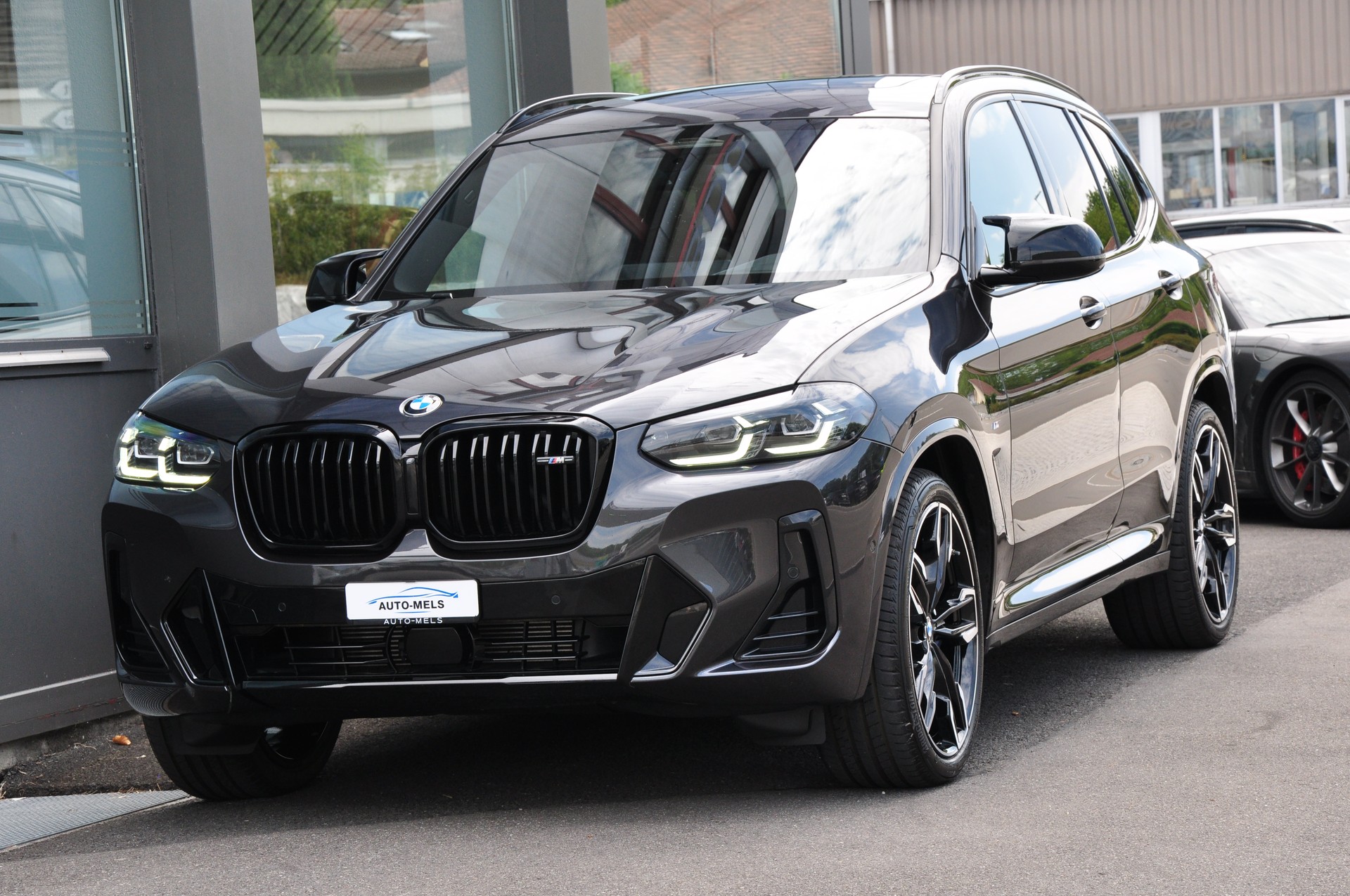 BMW X3 M40i xDrive-showroom-element-3