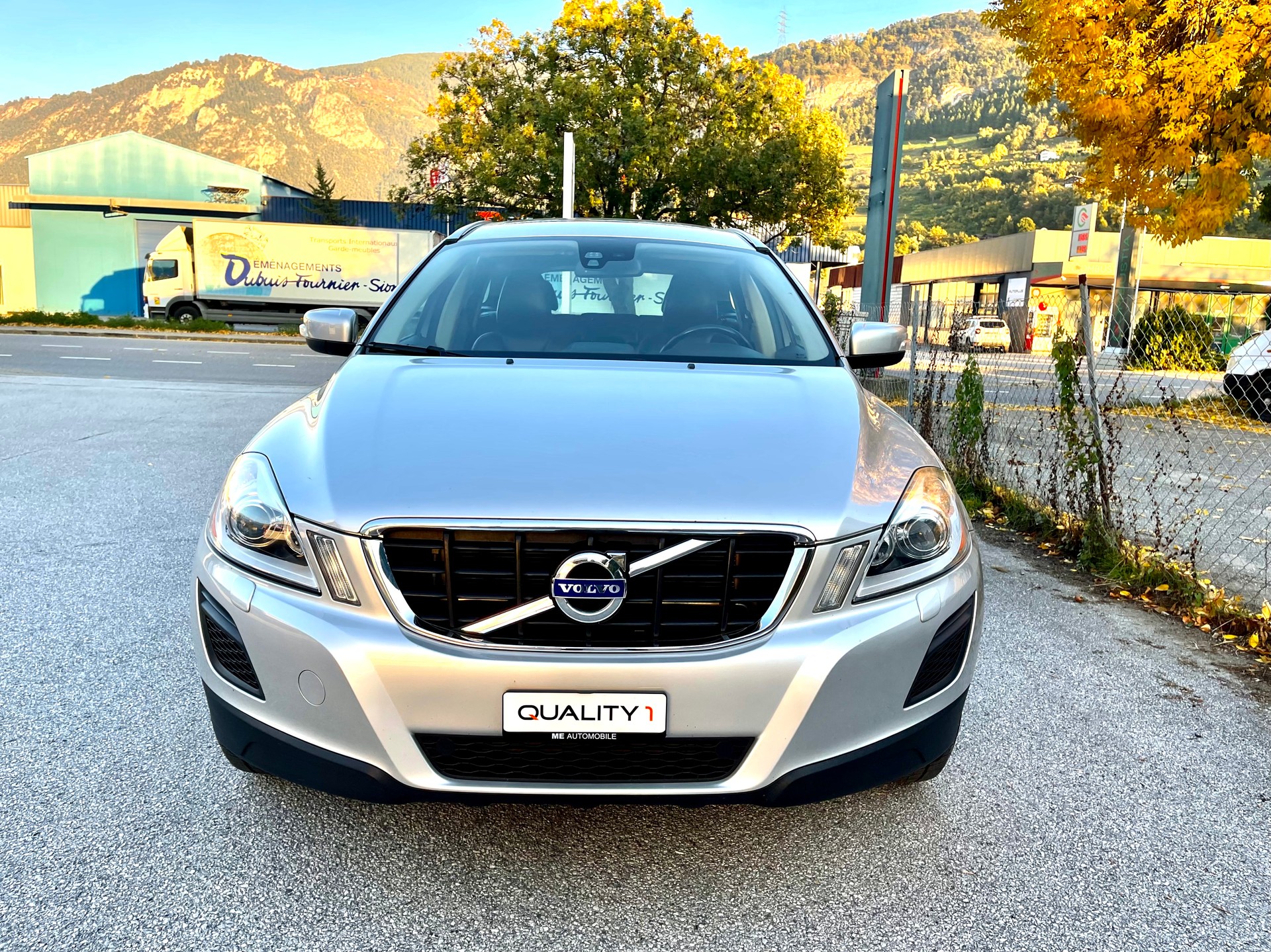 VOLVO XC60 D5 AWD Geartronic-image-19