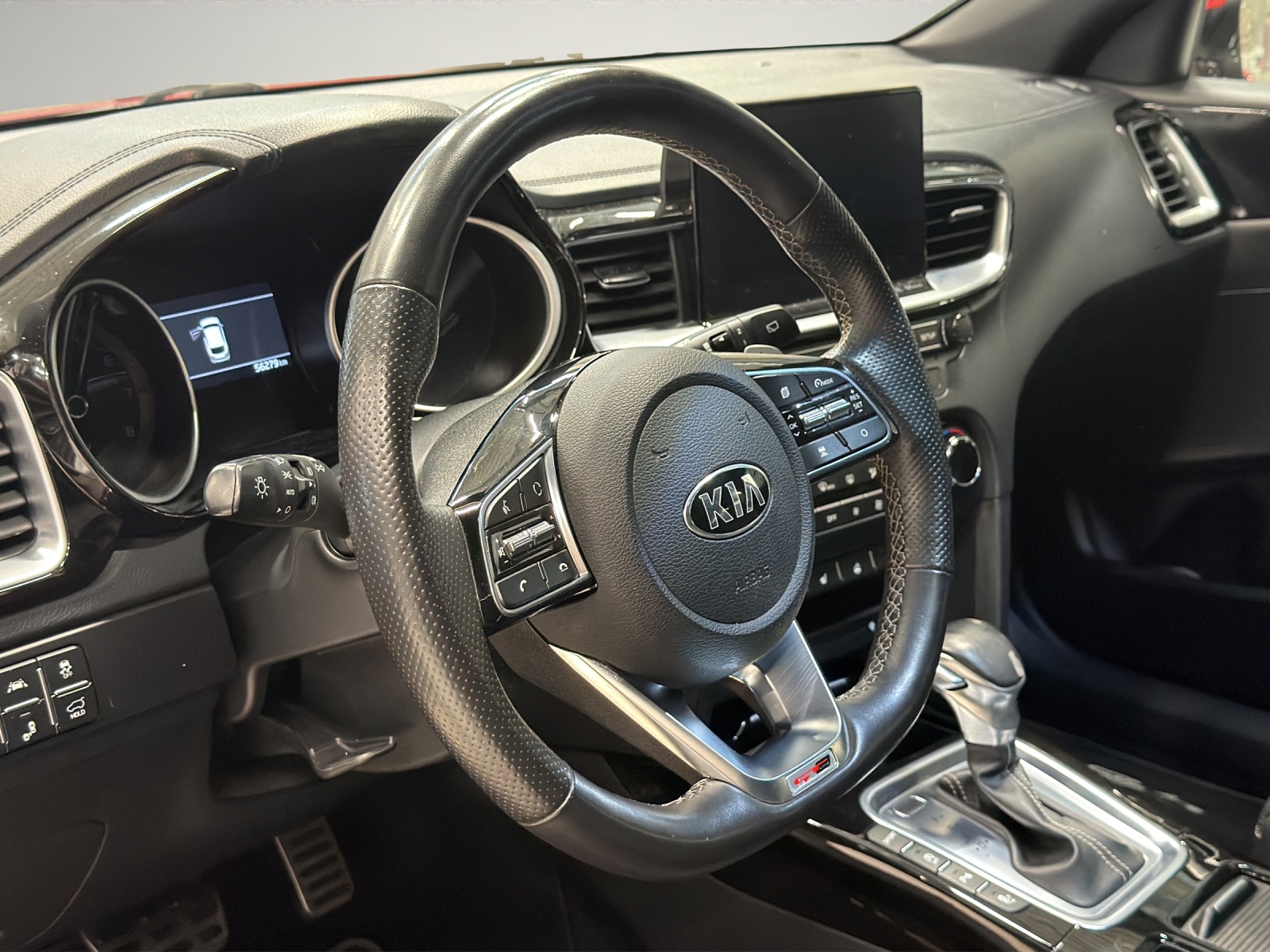 KIA ProCeed 1.4 T-GDi GT-Line-image-11