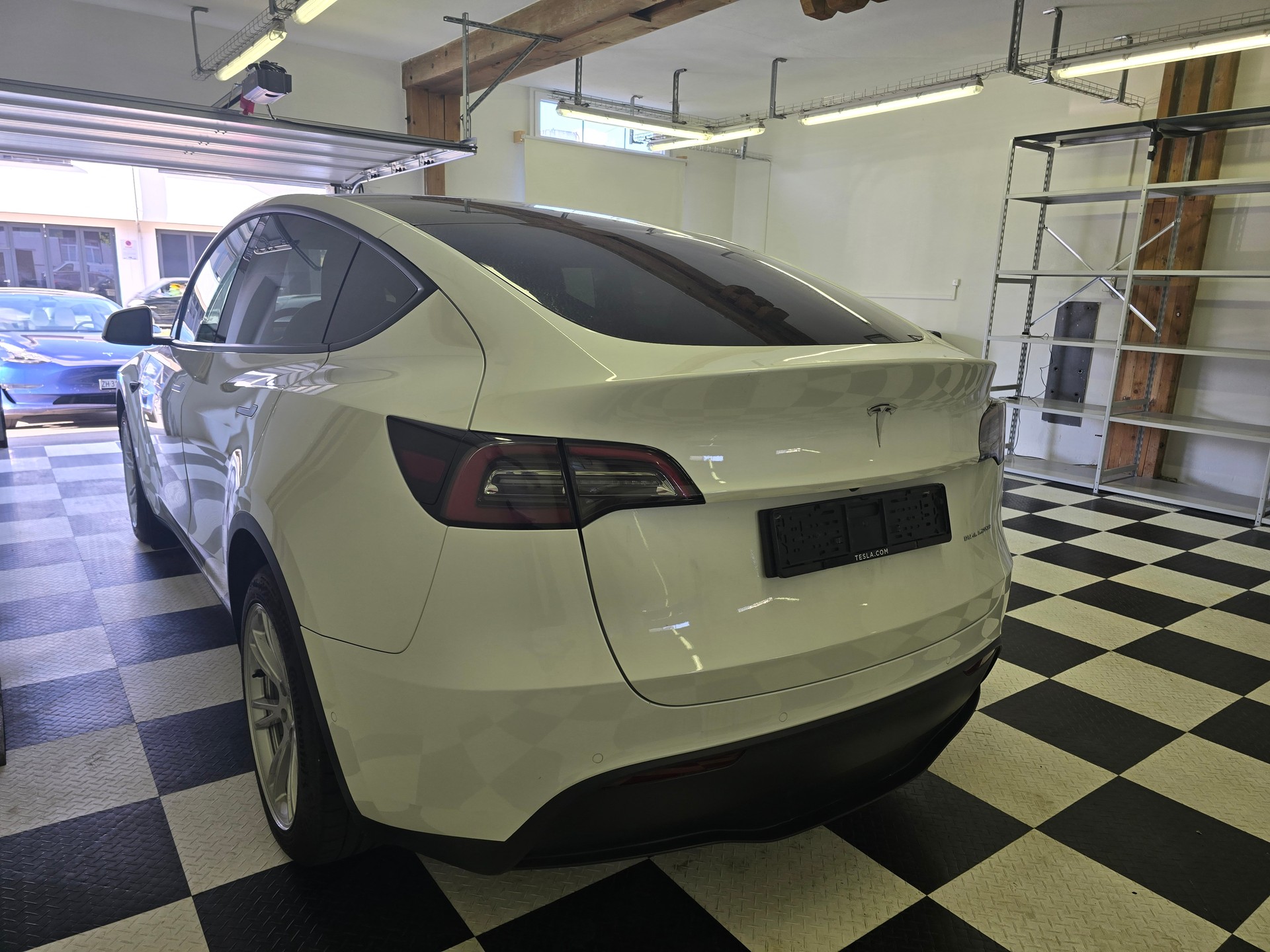 TESLA Model Y Long Range-image-6