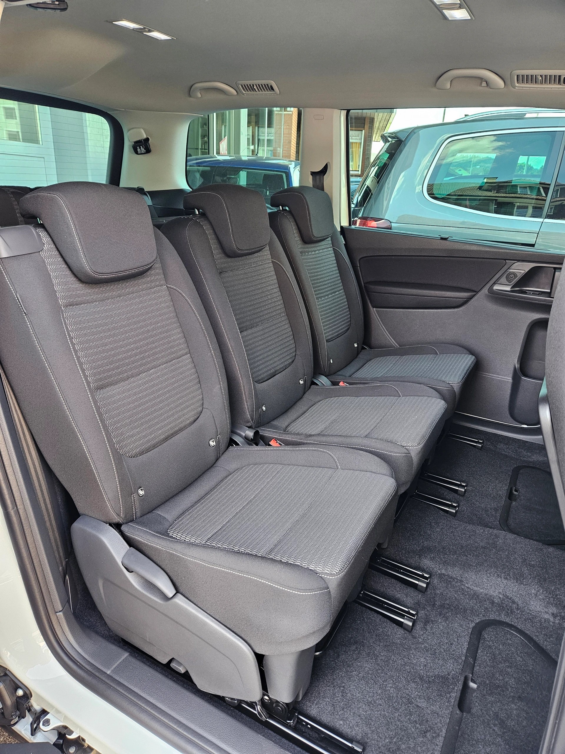 SEAT Alhambra 1.4 TSI DSG Xcellence-image-7