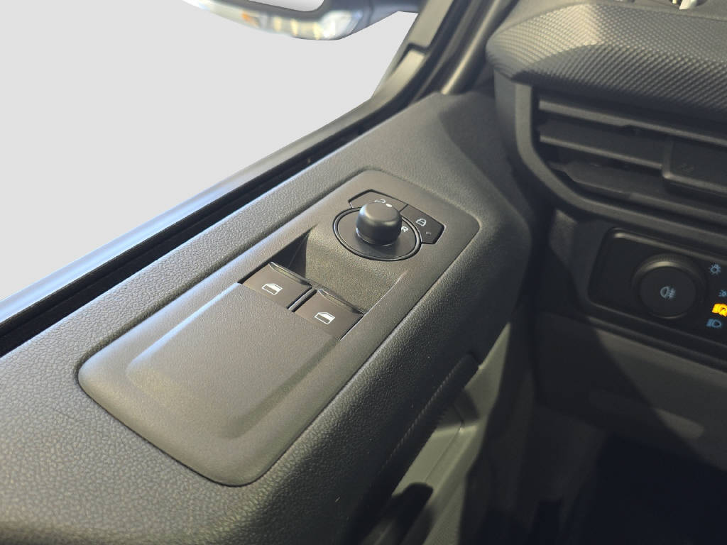 FORD Transit Custom Van 320 L1 2.0 EcoBlue 170 PS Trend 4x4-image-17