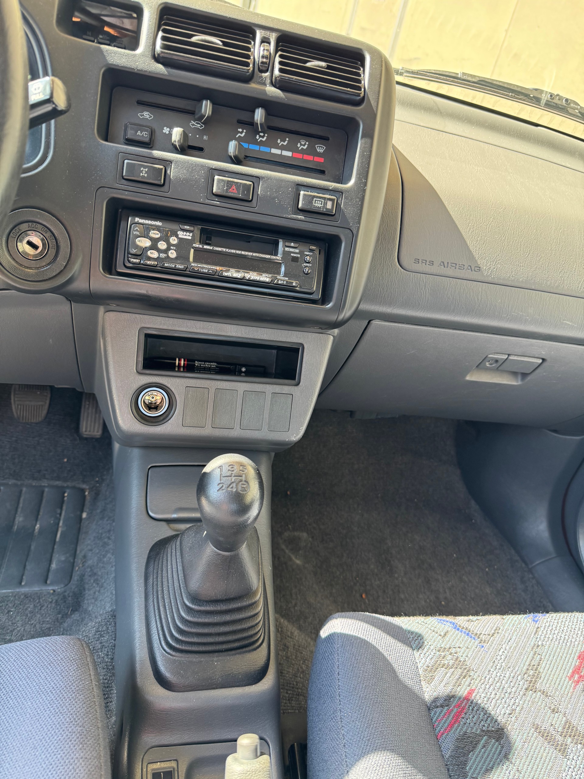 TOYOTA RAV-4 GX ABS-image-9