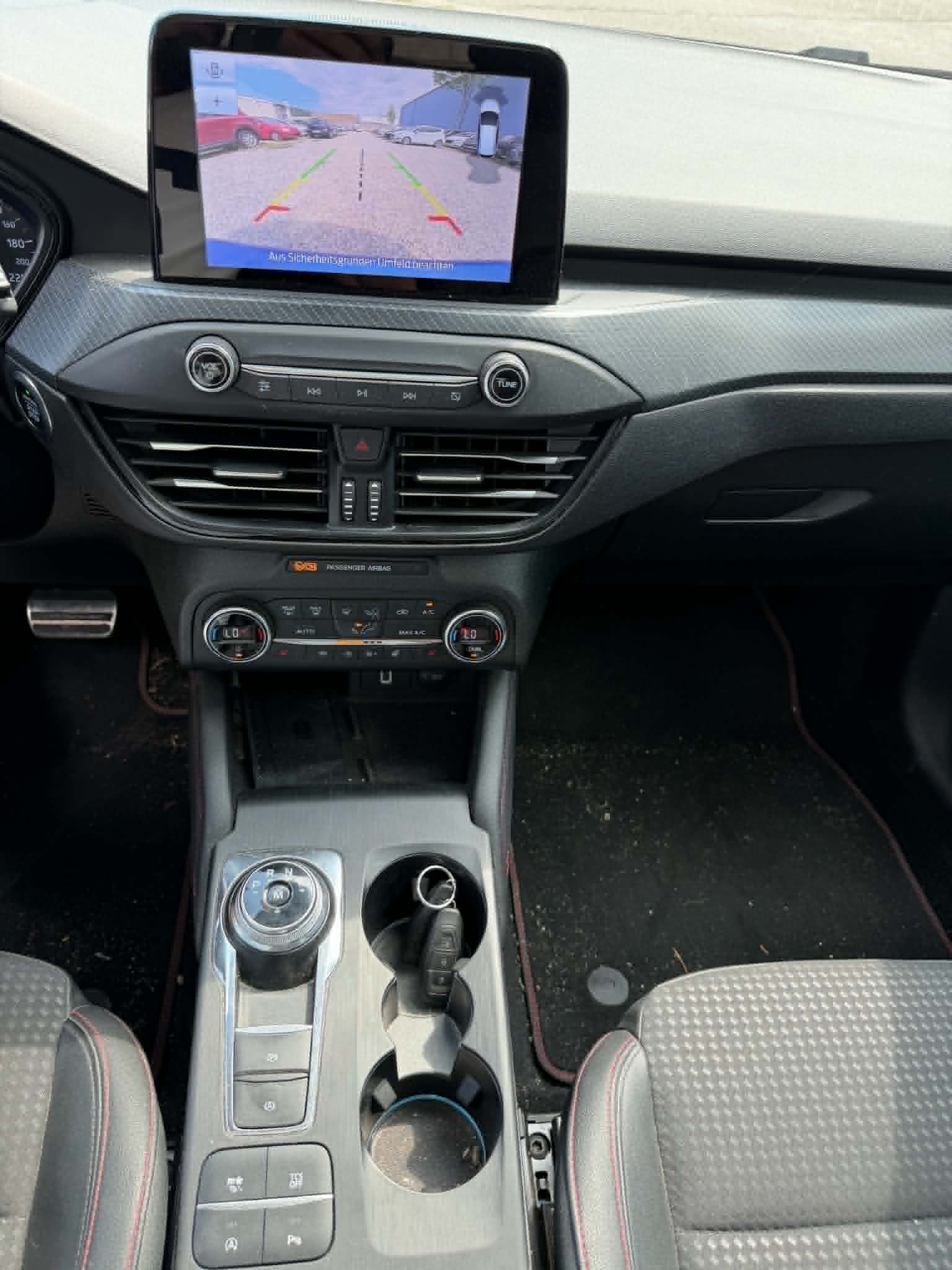 FORD Focus 1.5 SCTi Vignale Automatic-image-10