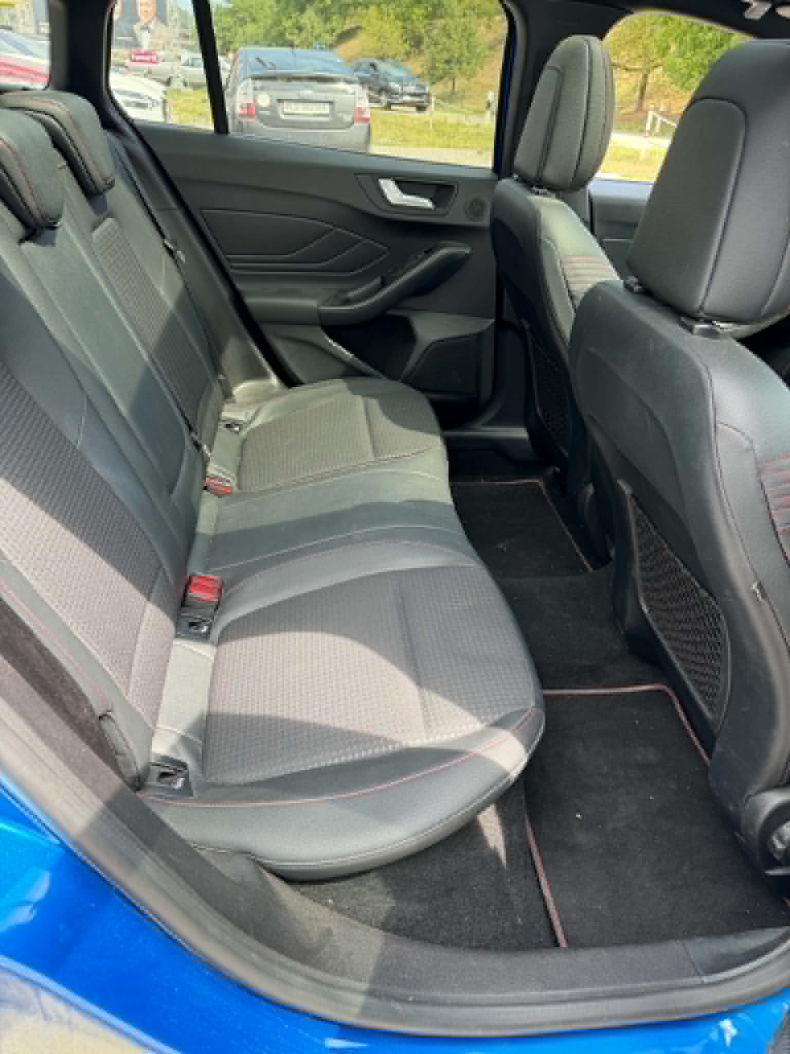 FORD Focus 1.5 SCTi Vignale Automatic-image-4