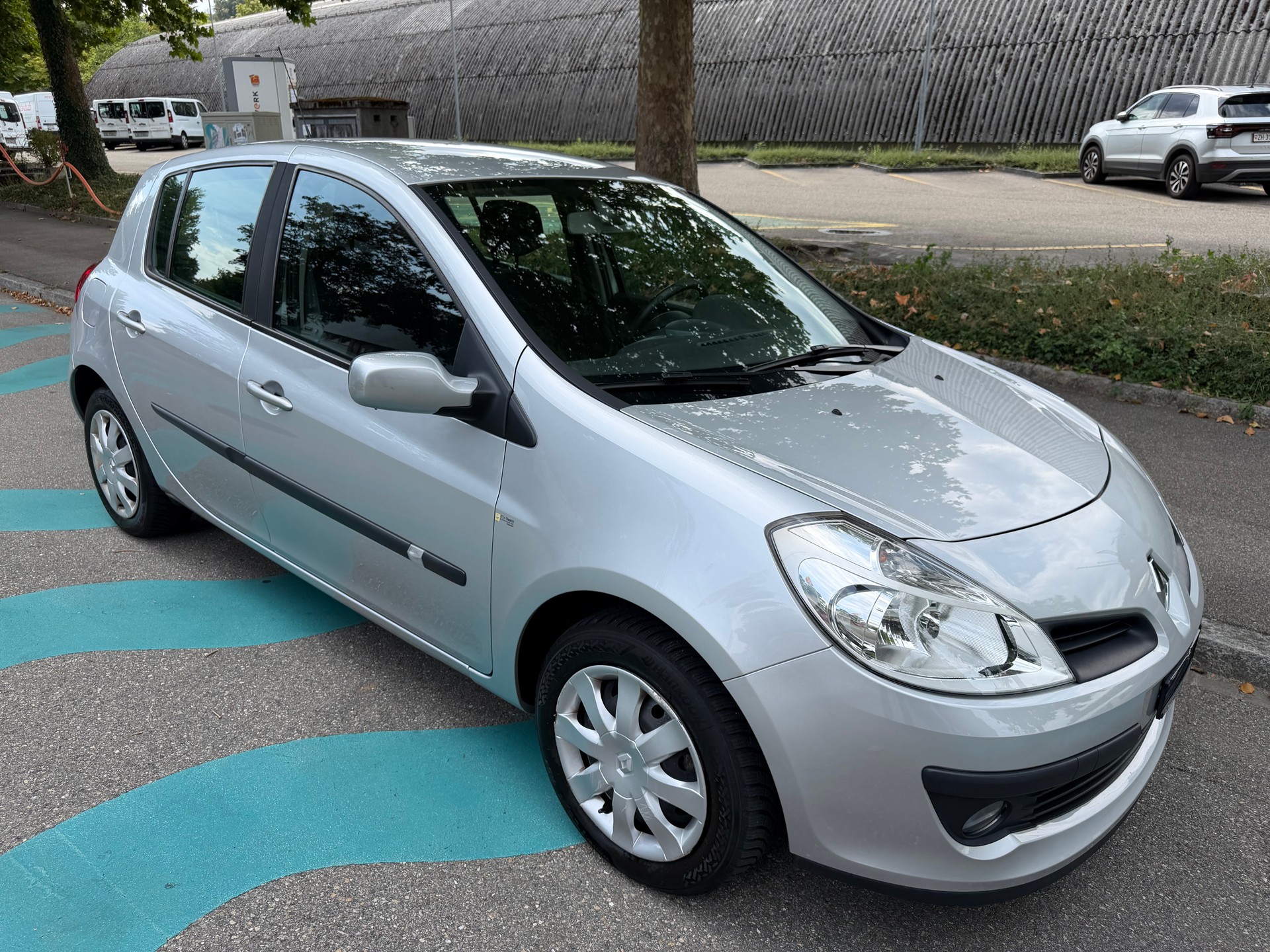 RENAULT Clio 1.2 16V Turbo Expression-image-9